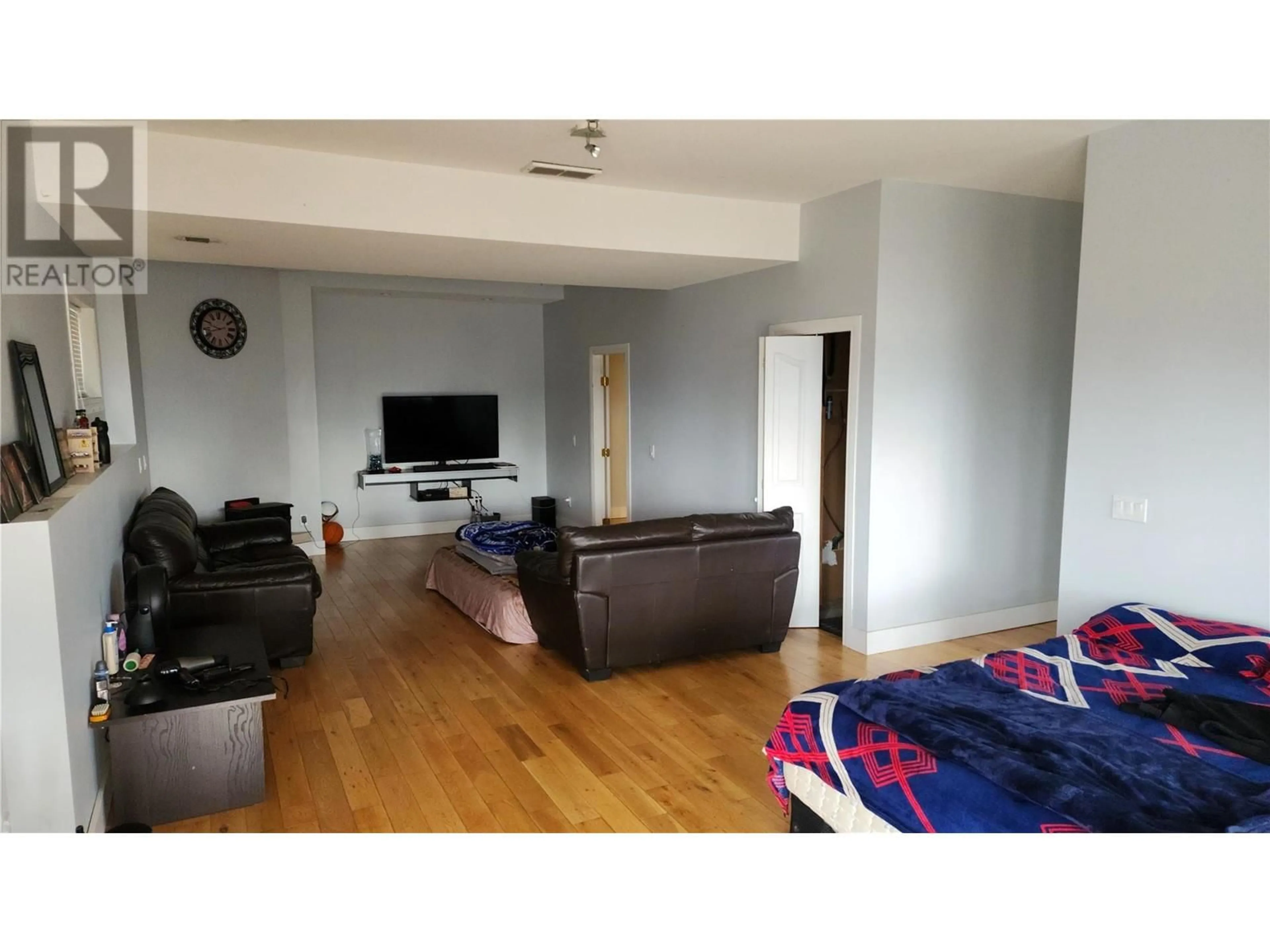 A pic of a room for 1378 BENTIEN ROAD, Kelowna British Columbia V1X7K3