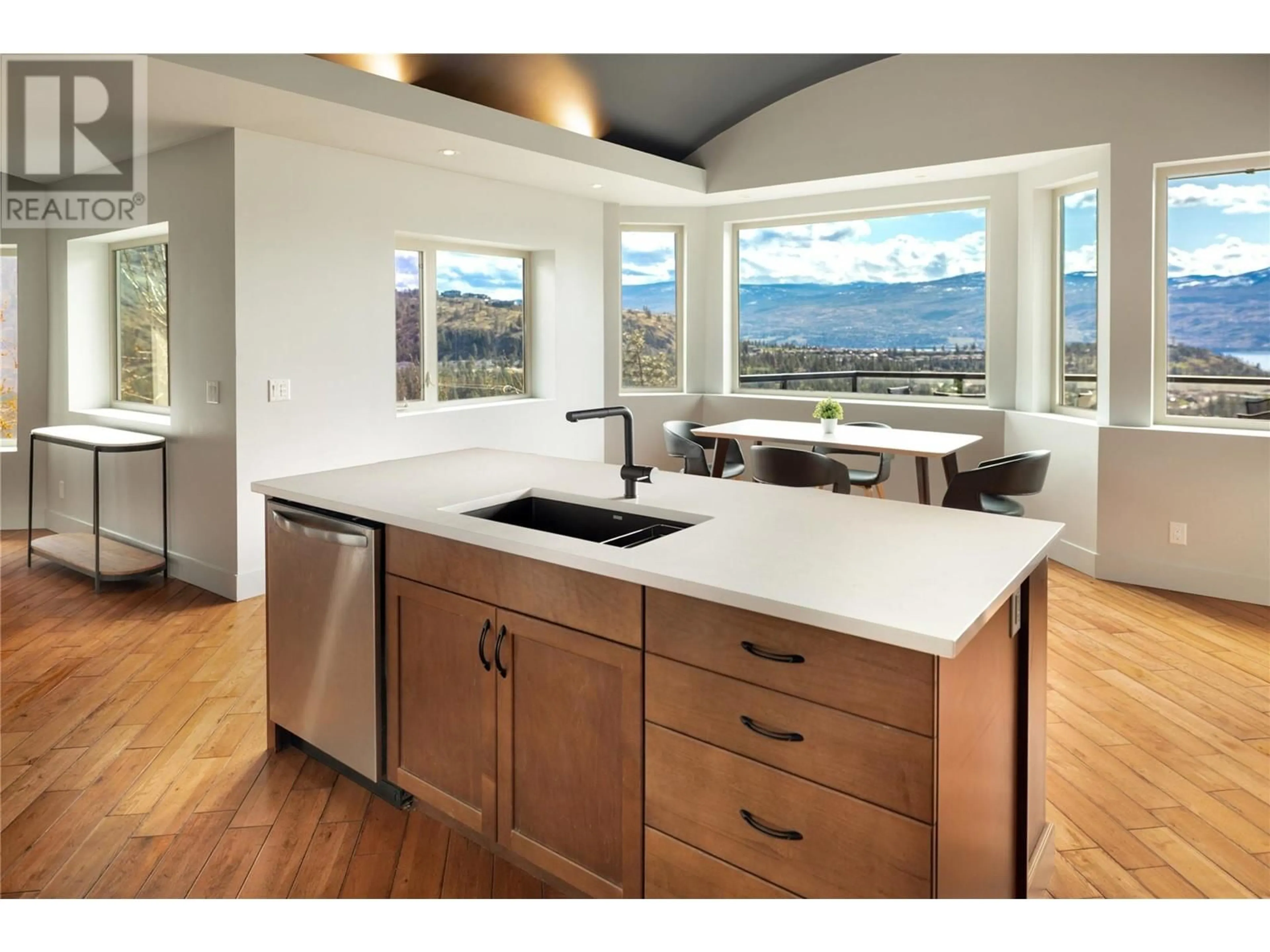 Open concept kitchen, unknown for 3025 ENSIGN LANE, West Kelowna British Columbia V4T2Z4