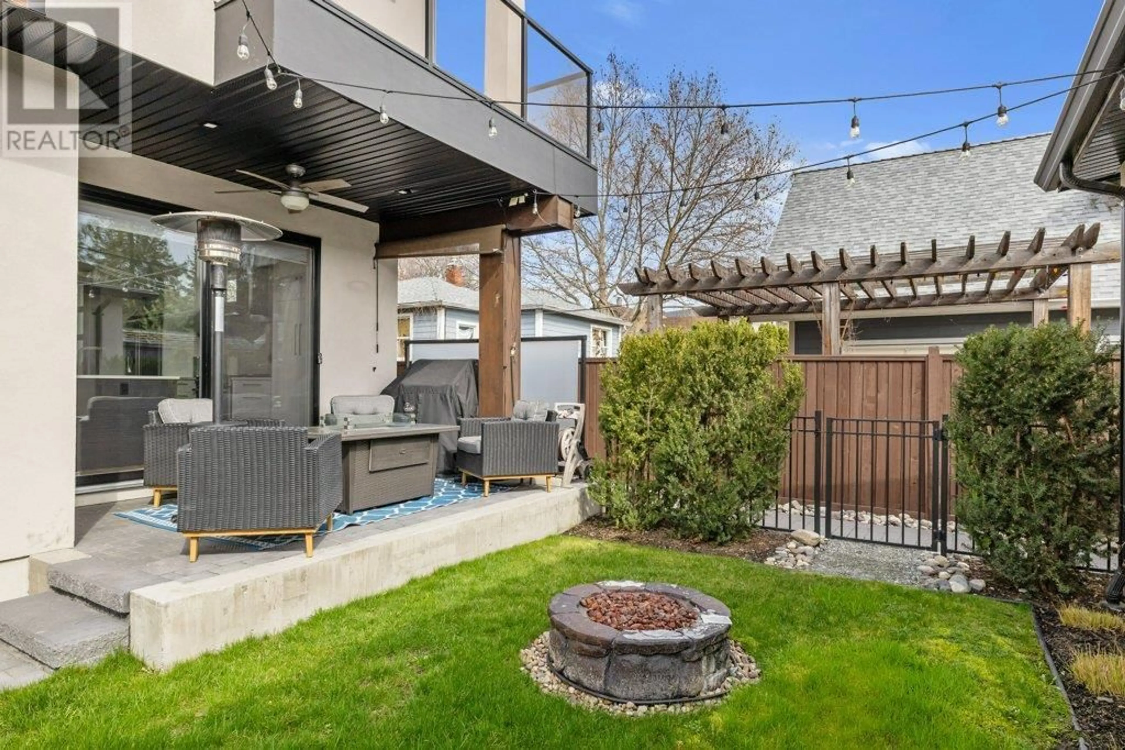 Patio, street for 1029 WILSON AVENUE, Kelowna British Columbia V1Y6Y4