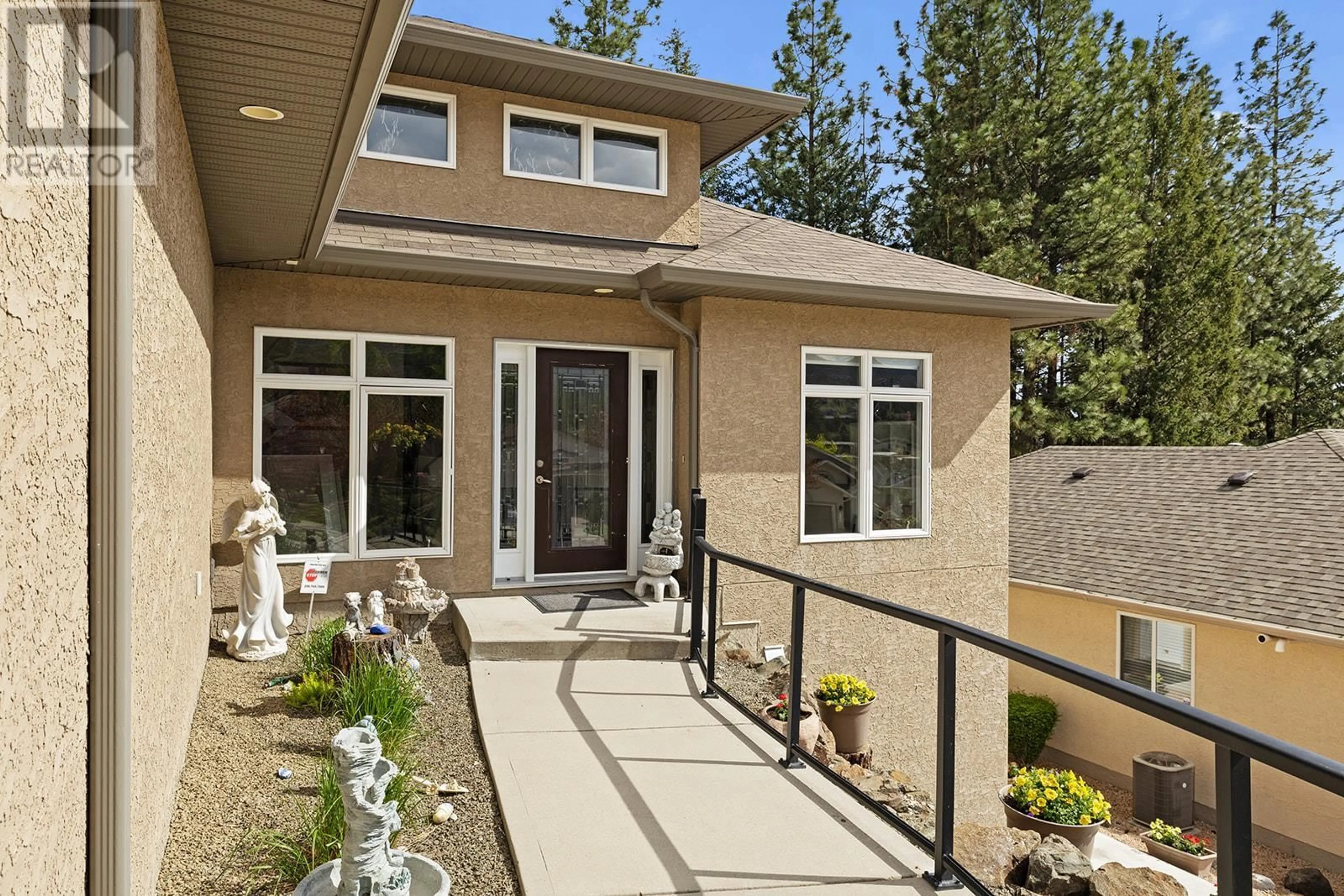 Patio, mountain view for 2103 SUNVIEW DRIVE, West Kelowna British Columbia V1Z3P9