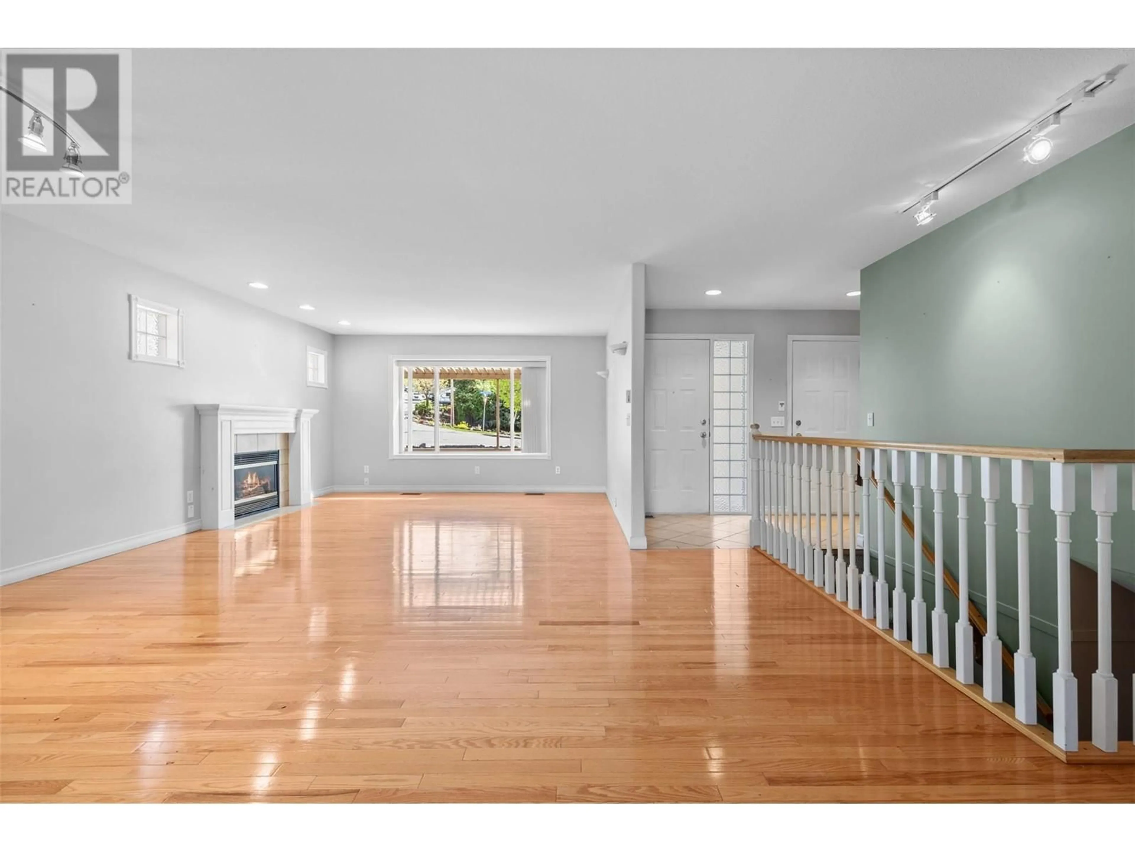 Unknown for 554 HOLBROOK ROAD EAST, Kelowna British Columbia V1X7G8