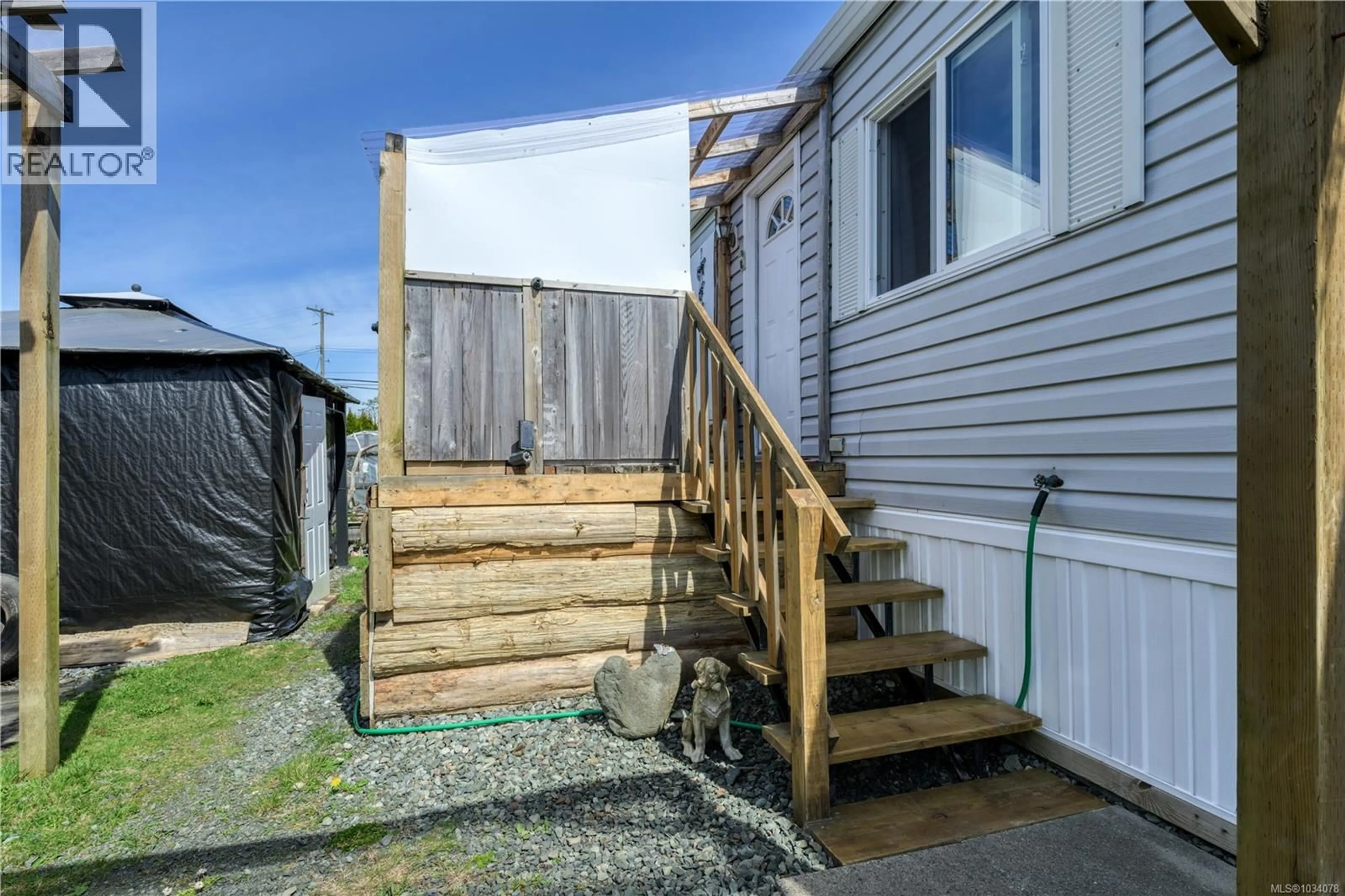 Unknown for 1 - 5250 BEAVER HARBOUR ROAD, Port Hardy British Columbia V0N2P0