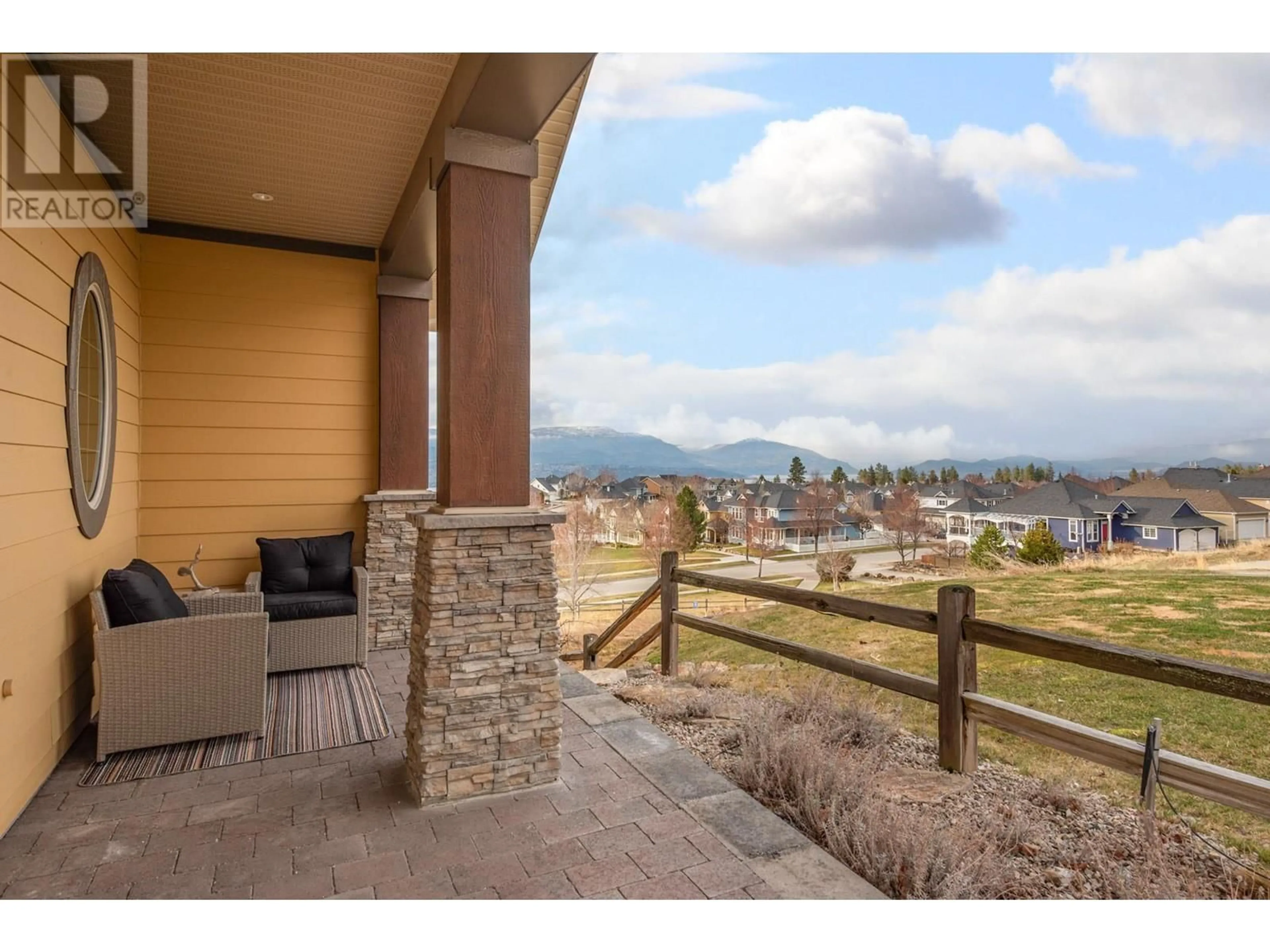 Patio, mountain view for 5442 SOUTH PERIMETER WAY, Kelowna British Columbia V1W5C6