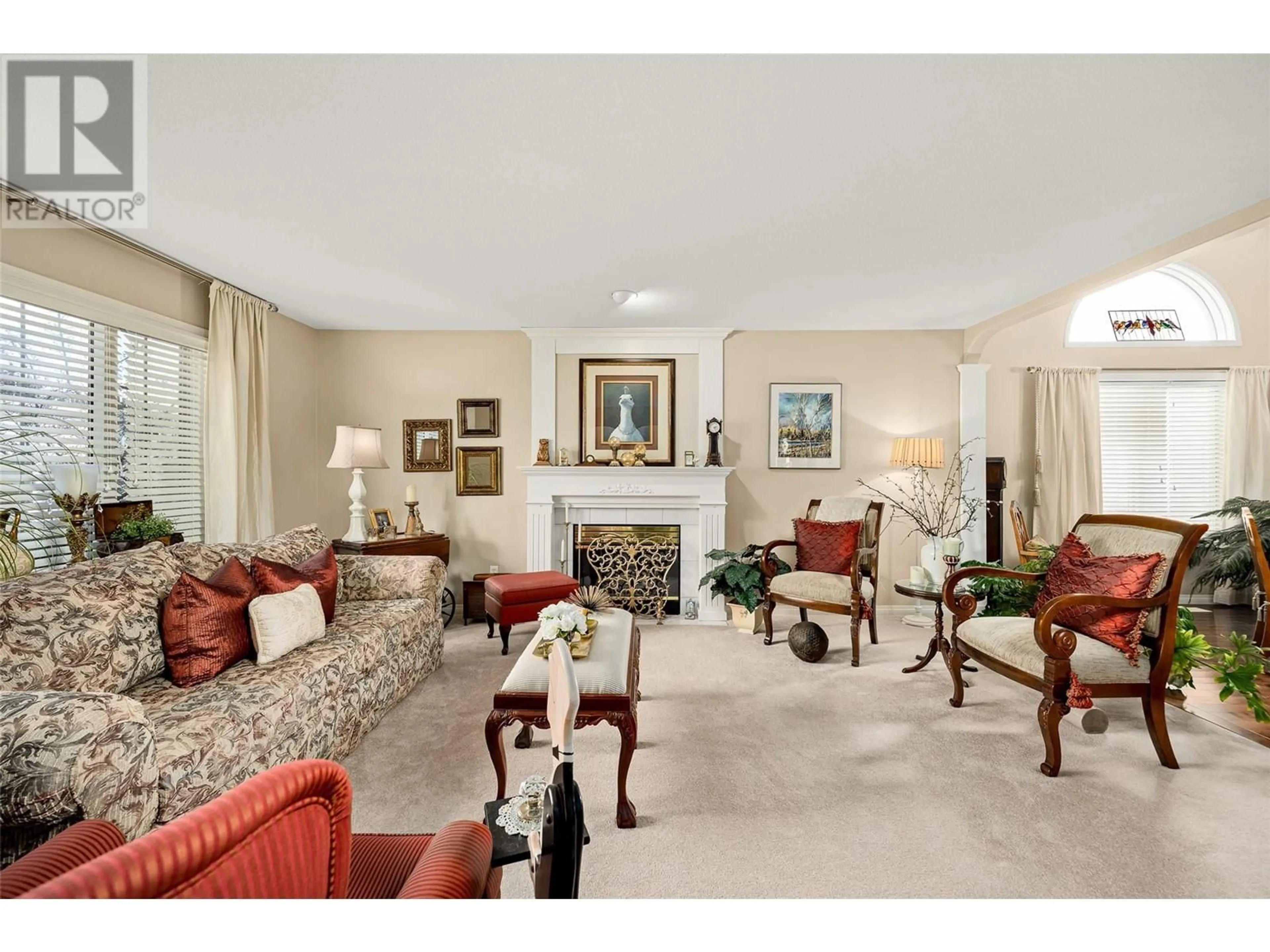 Living room with furniture, unknown for 116 - 650 LEXINGTON DRIVE, Kelowna British Columbia V1W3B6