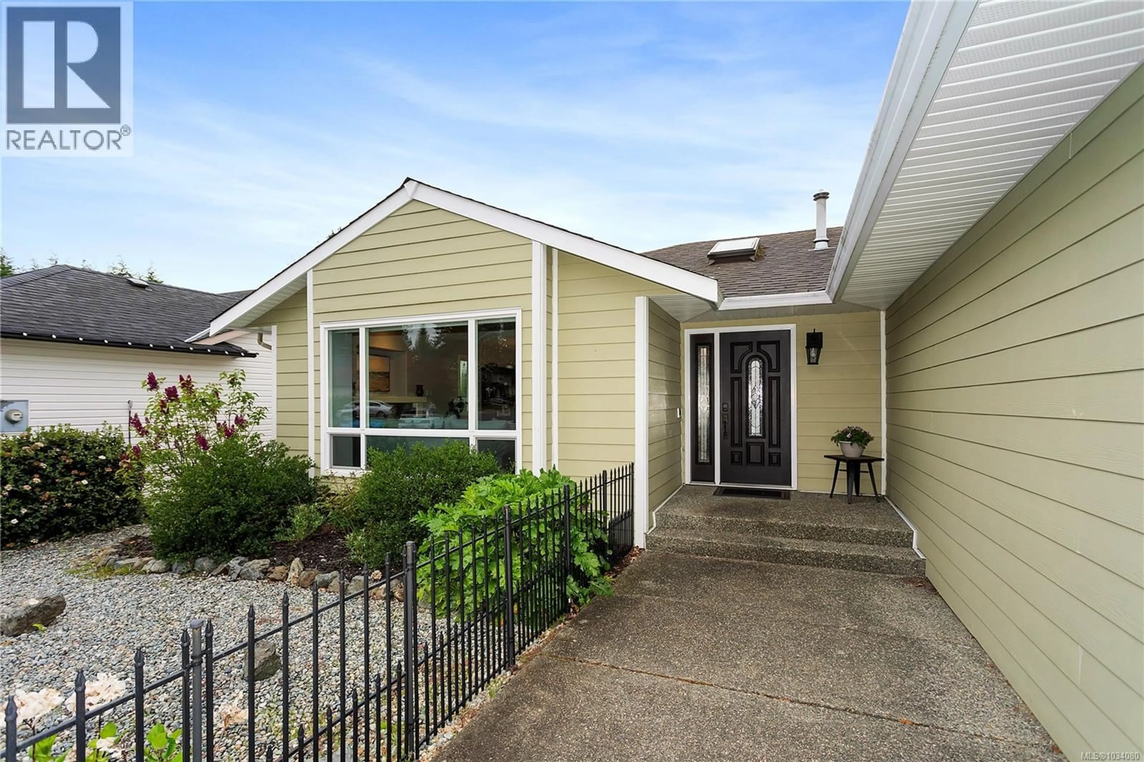 Home with vinyl exterior material, street for 5845 RALSTON DRIVE, Nanaimo British Columbia V9T6C5