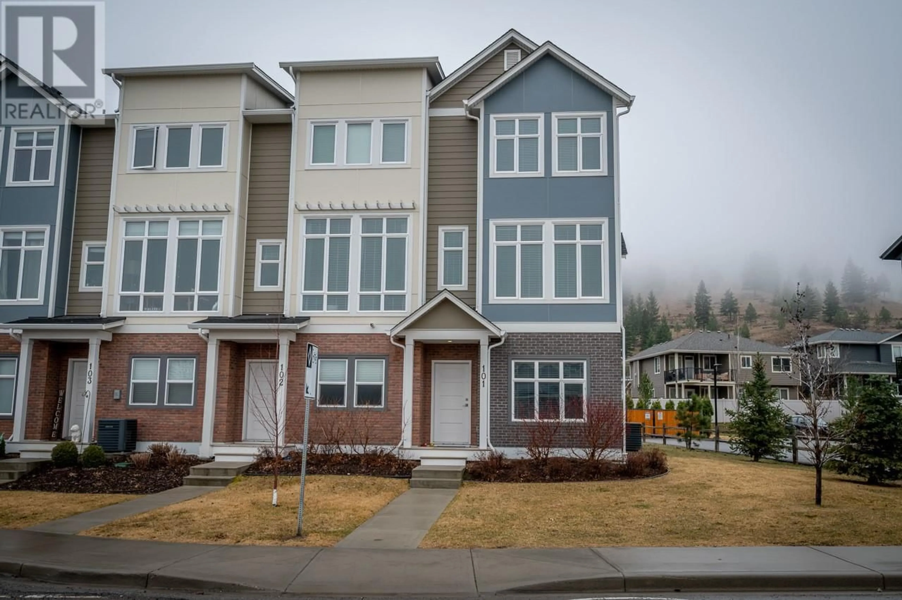 Home with vinyl exterior material, unknown for 101 - 1951 QU'APPELLE BOULEVARD, Kamloops British Columbia V2E0C8