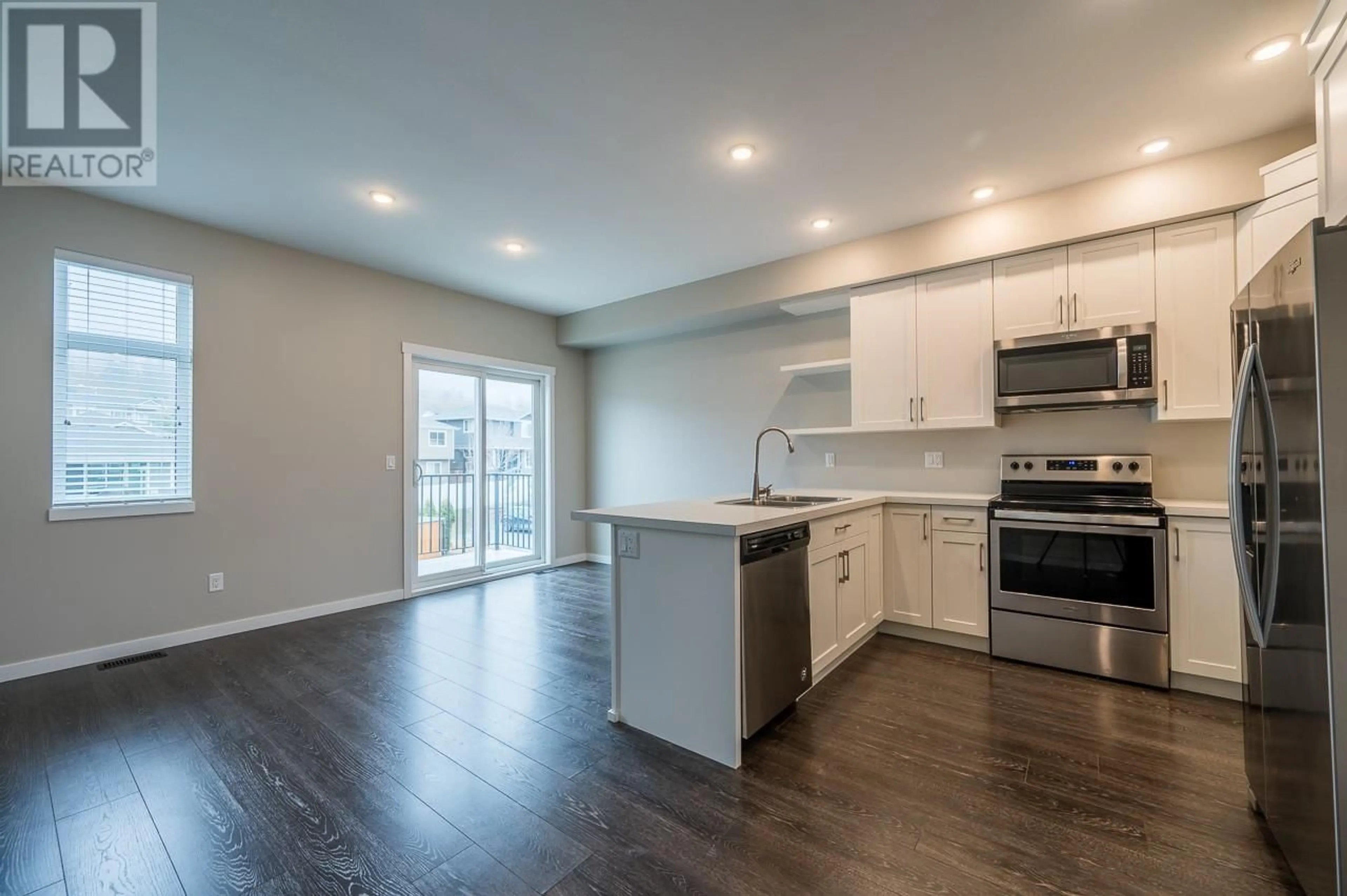 Open concept kitchen, unknown for 101 - 1951 QU'APPELLE BOULEVARD, Kamloops British Columbia V2E0C8