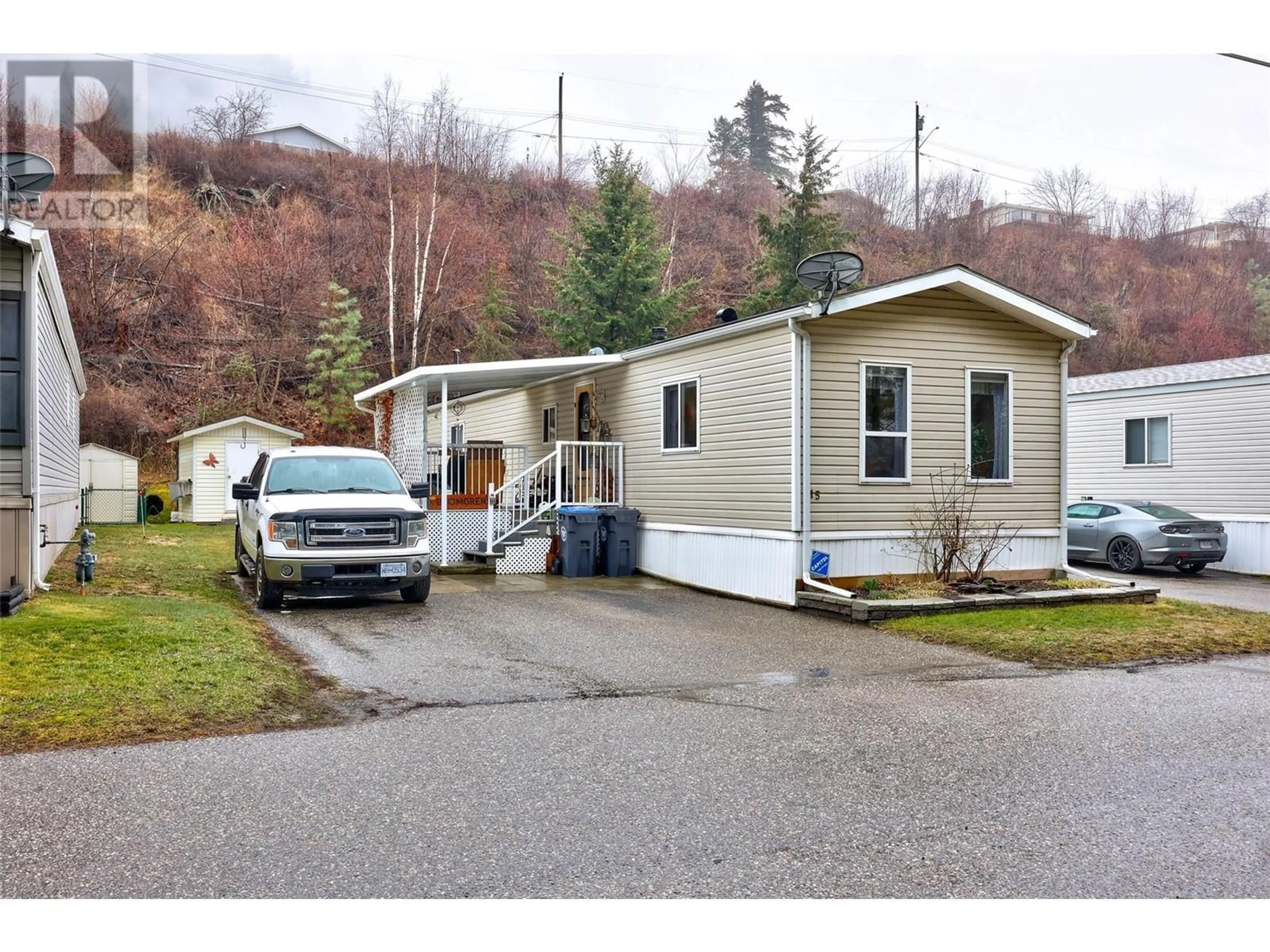 Home with vinyl exterior material, mountain view for 15 - 1250 HILLSIDE AVENUE, Chase British Columbia v0e1m0