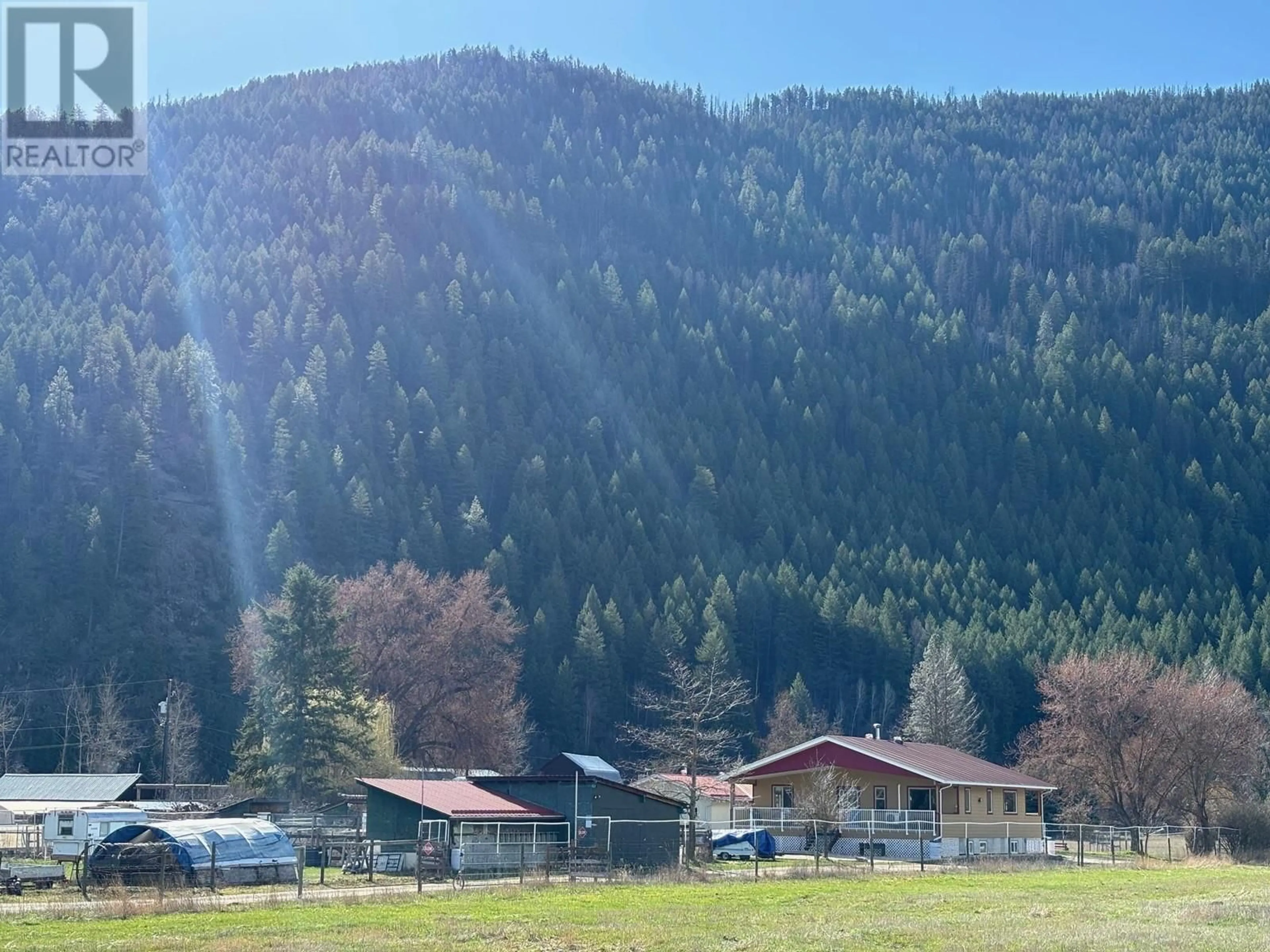 A pic from outside/outdoor area/front of a property/back of a property/a pic from drone, building for 510 SOUTH NURSERY ROAD, Grand Forks British Columbia V0H1H9
