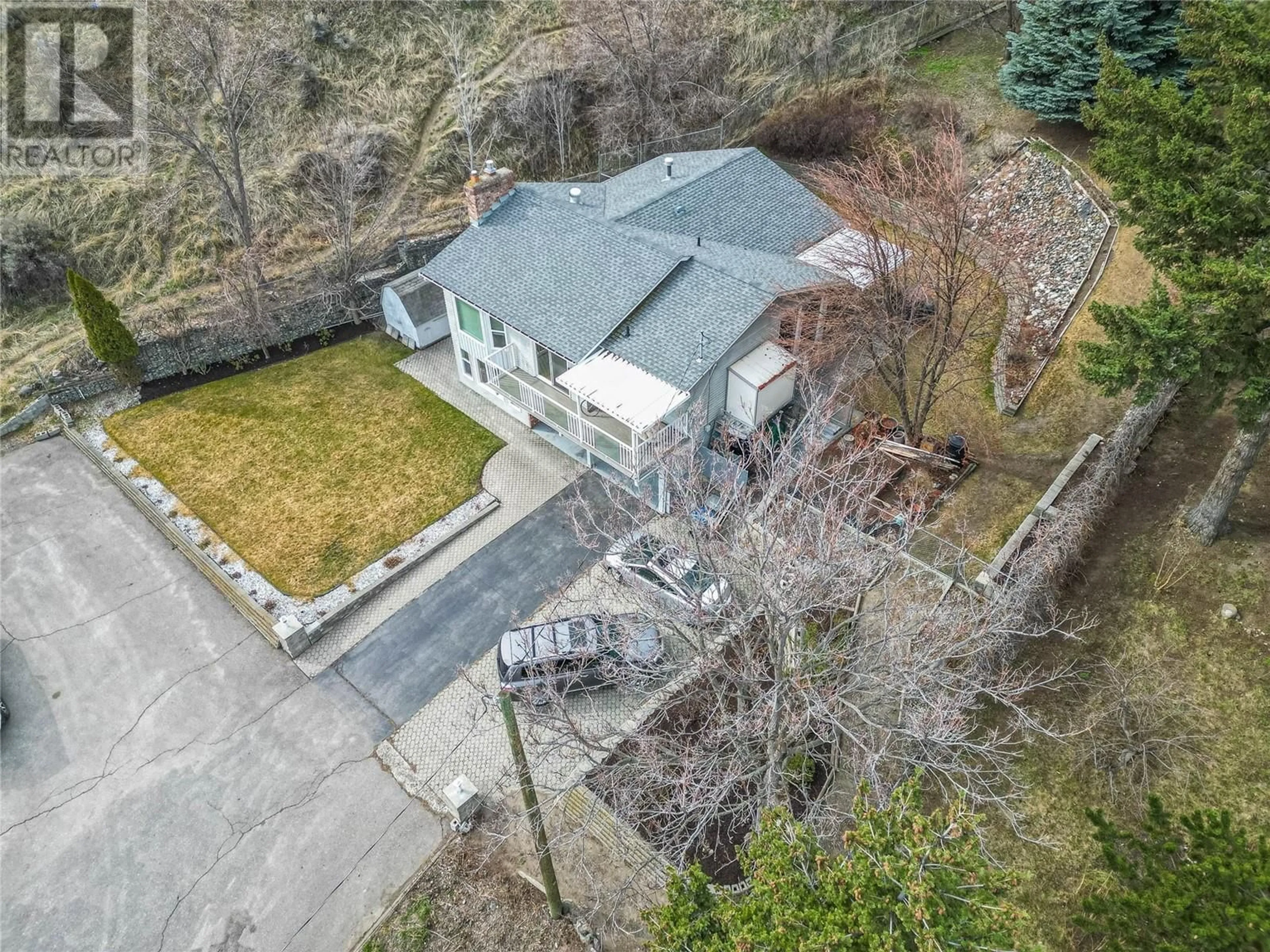 A pic from outside/outdoor area/front of a property/back of a property/a pic from drone, unknown for 150 CLARKE STREET, Kamloops British Columbia V2C1K2