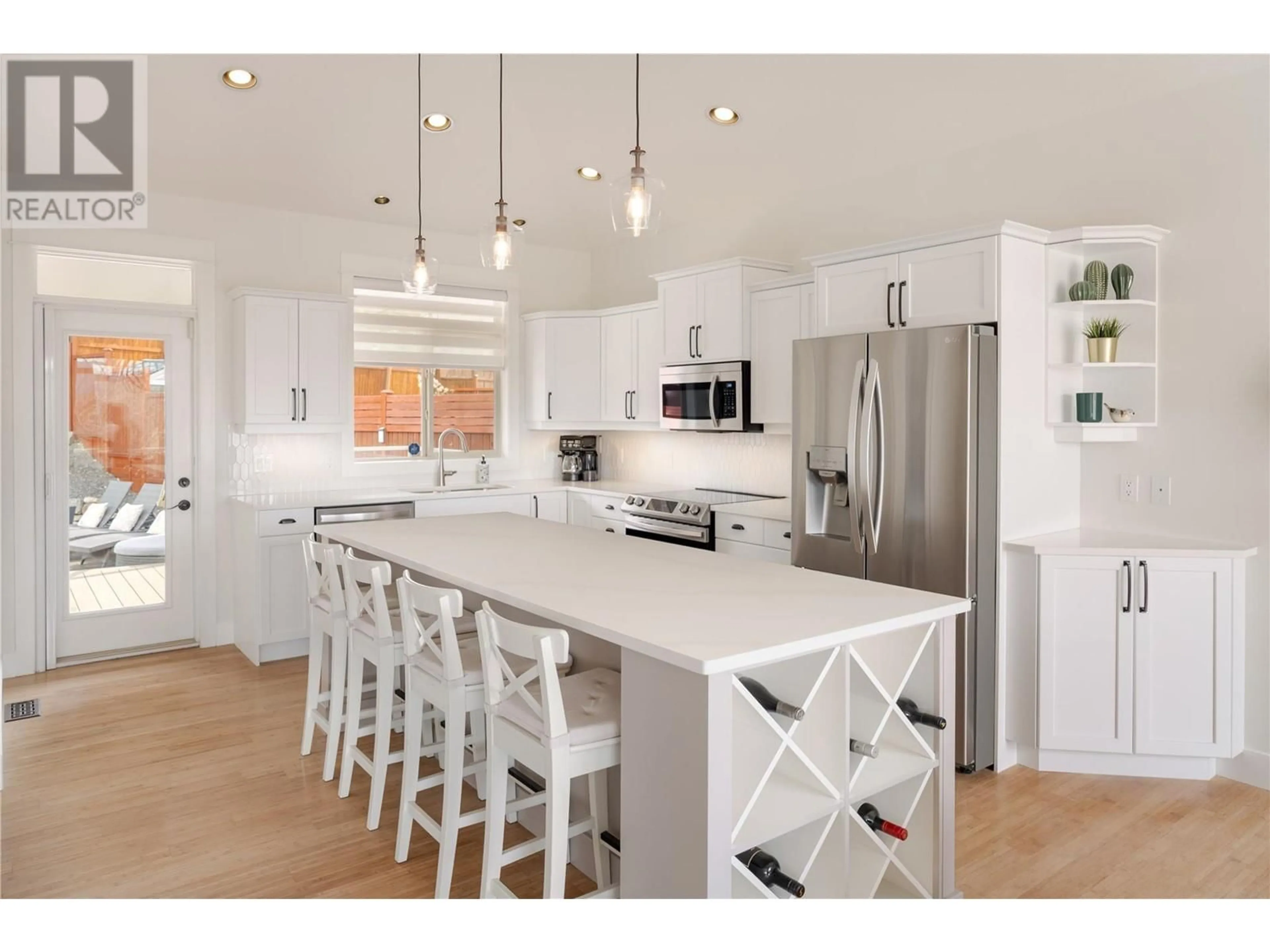 Open concept kitchen, unknown for 739 MARIN CRESCENT, Kelowna British Columbia V1W5C8