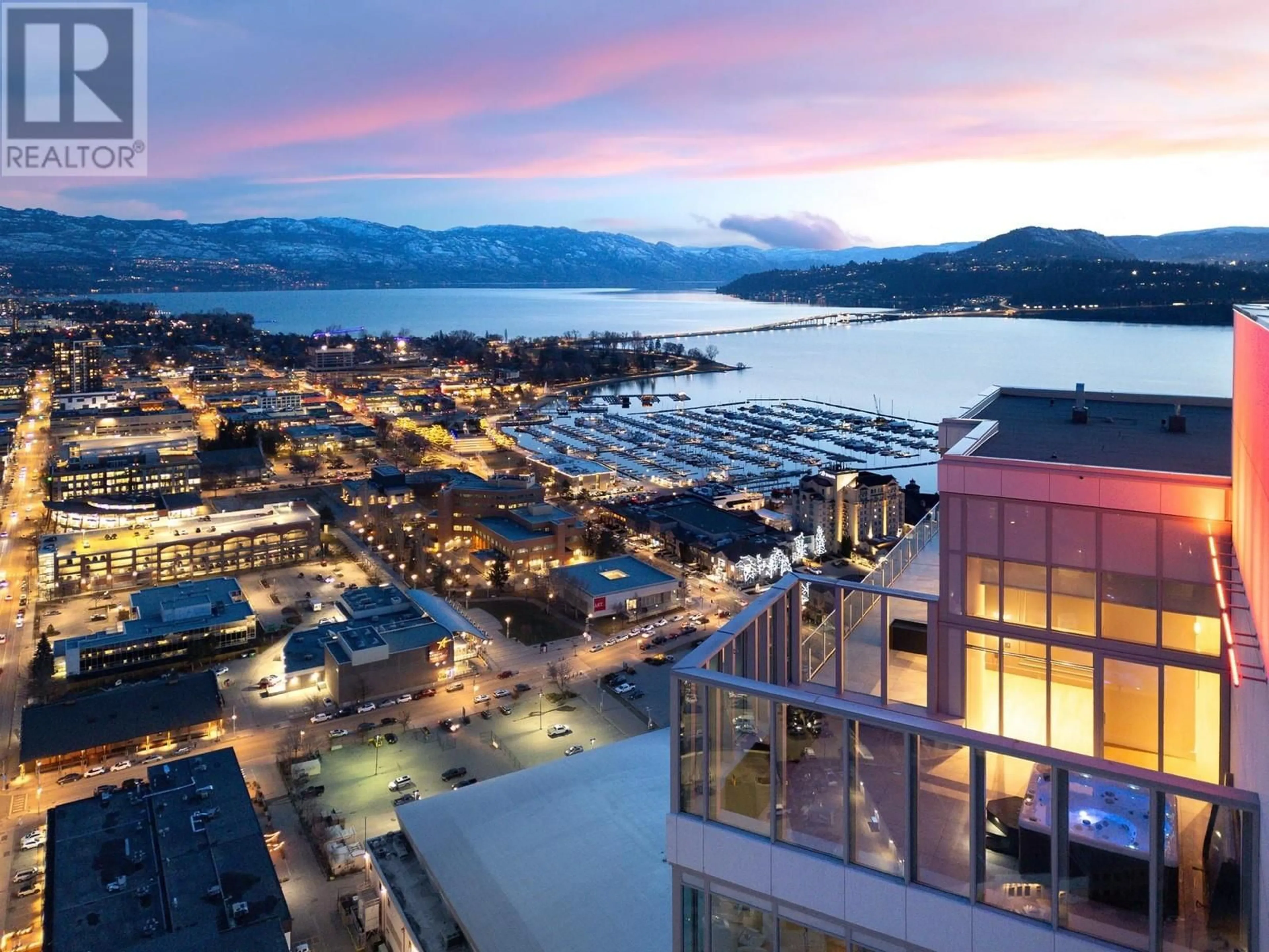 Patio, water/lake/river/ocean view for 3601 - 1191 SUNSET DRIVE, Kelowna British Columbia V1Y0J4