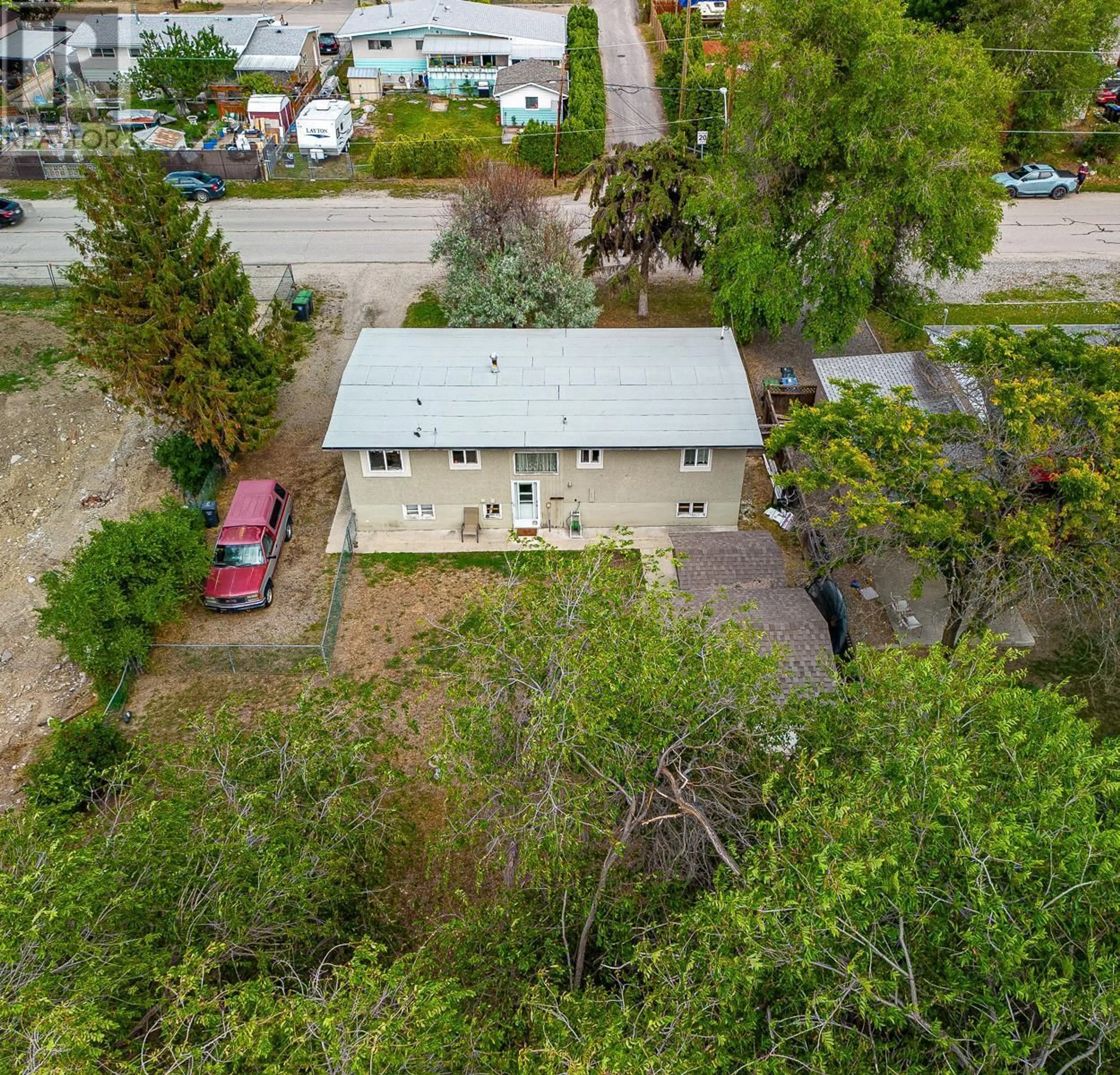 A pic from outside/outdoor area/front of a property/back of a property/a pic from drone, street for 440 ASHER ROAD, Kelowna British Columbia V1X3H7