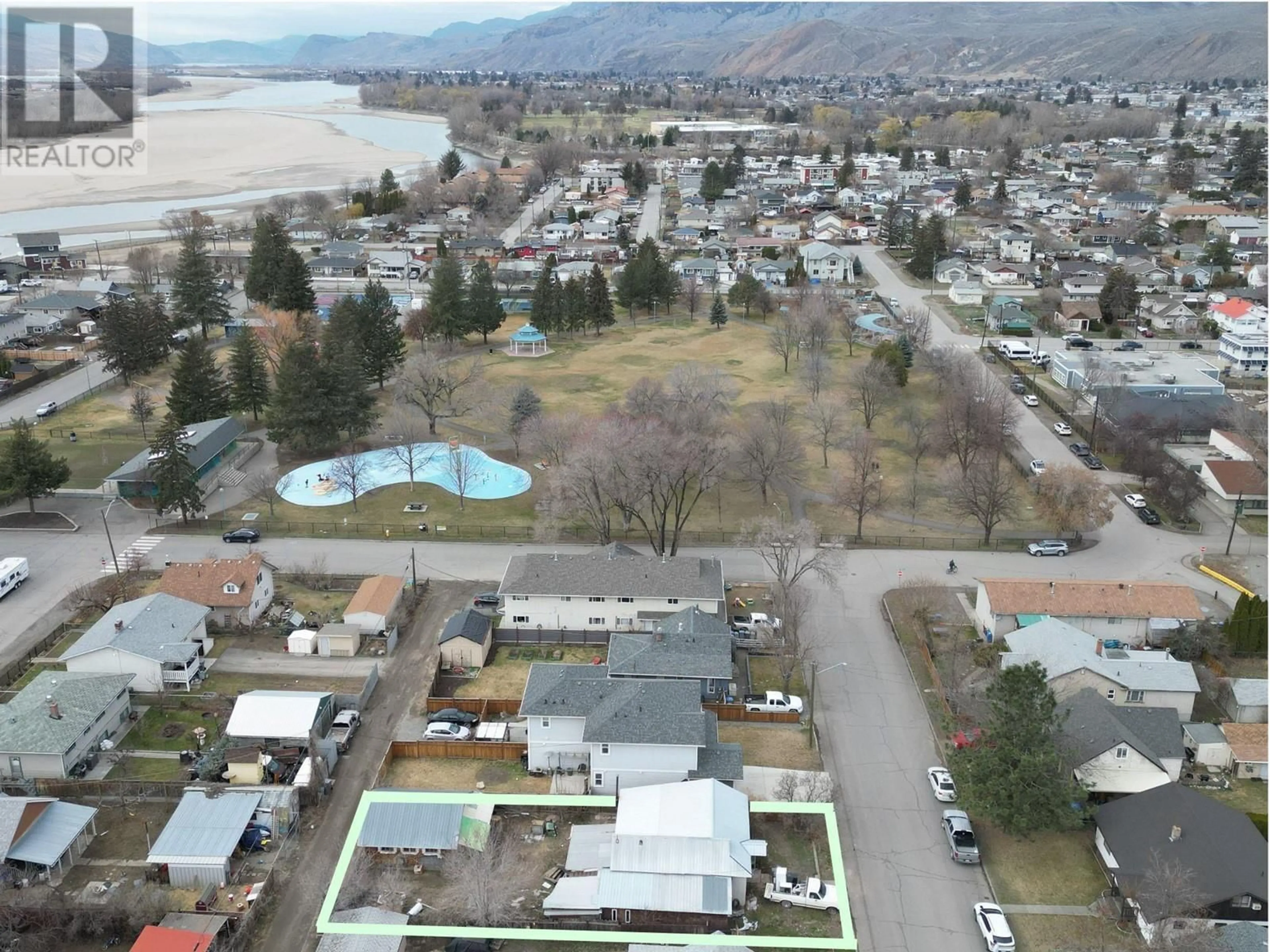 A pic from outside/outdoor area/front of a property/back of a property/a pic from drone, mountain view for 439 CAMPBELL AVENUE, Kamloops British Columbia V2B3R8