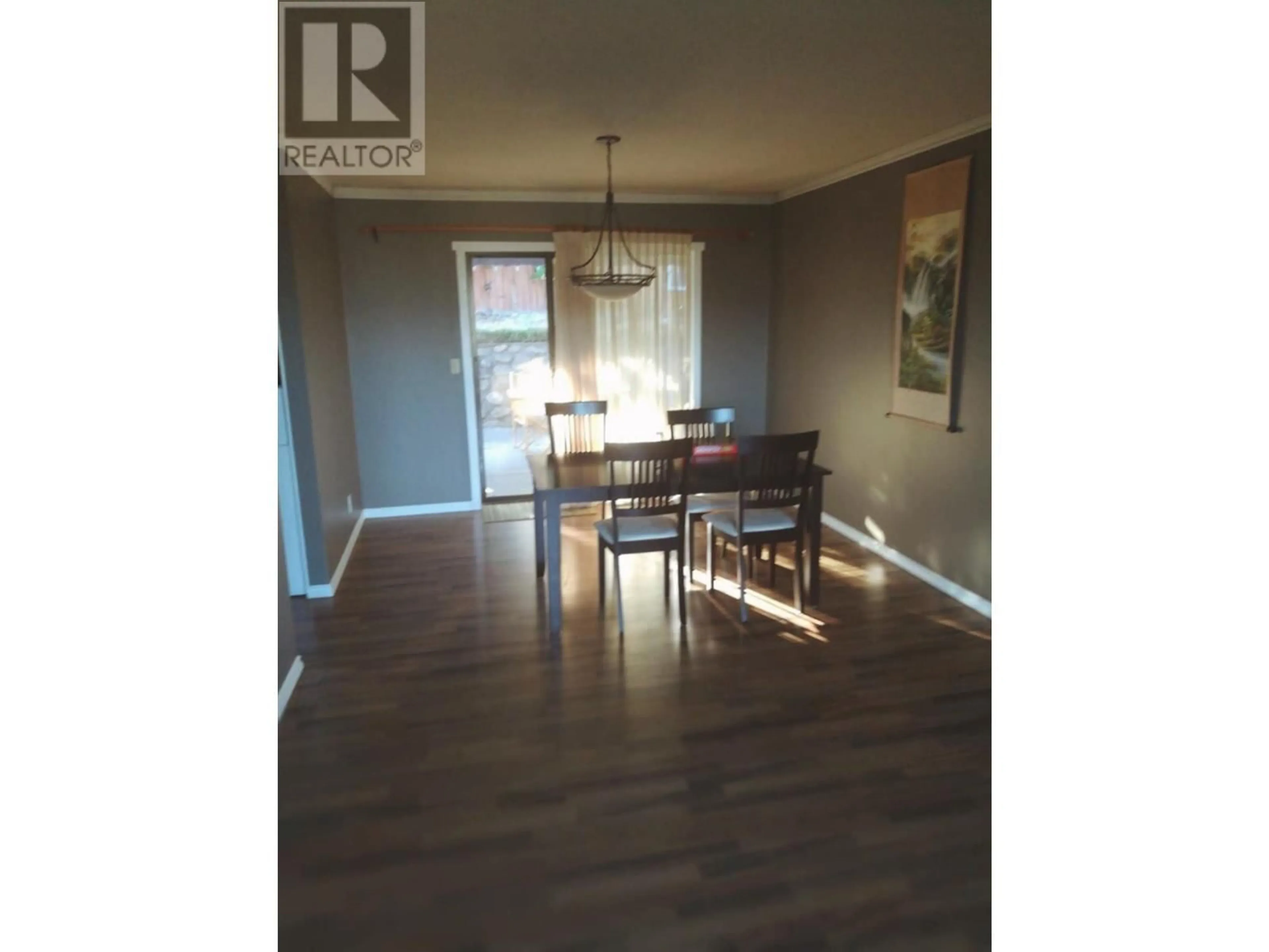 Dining room, wood/laminate floor for 635 BRIGHTON ROAD, Kelowna British Columbia V1X5K6