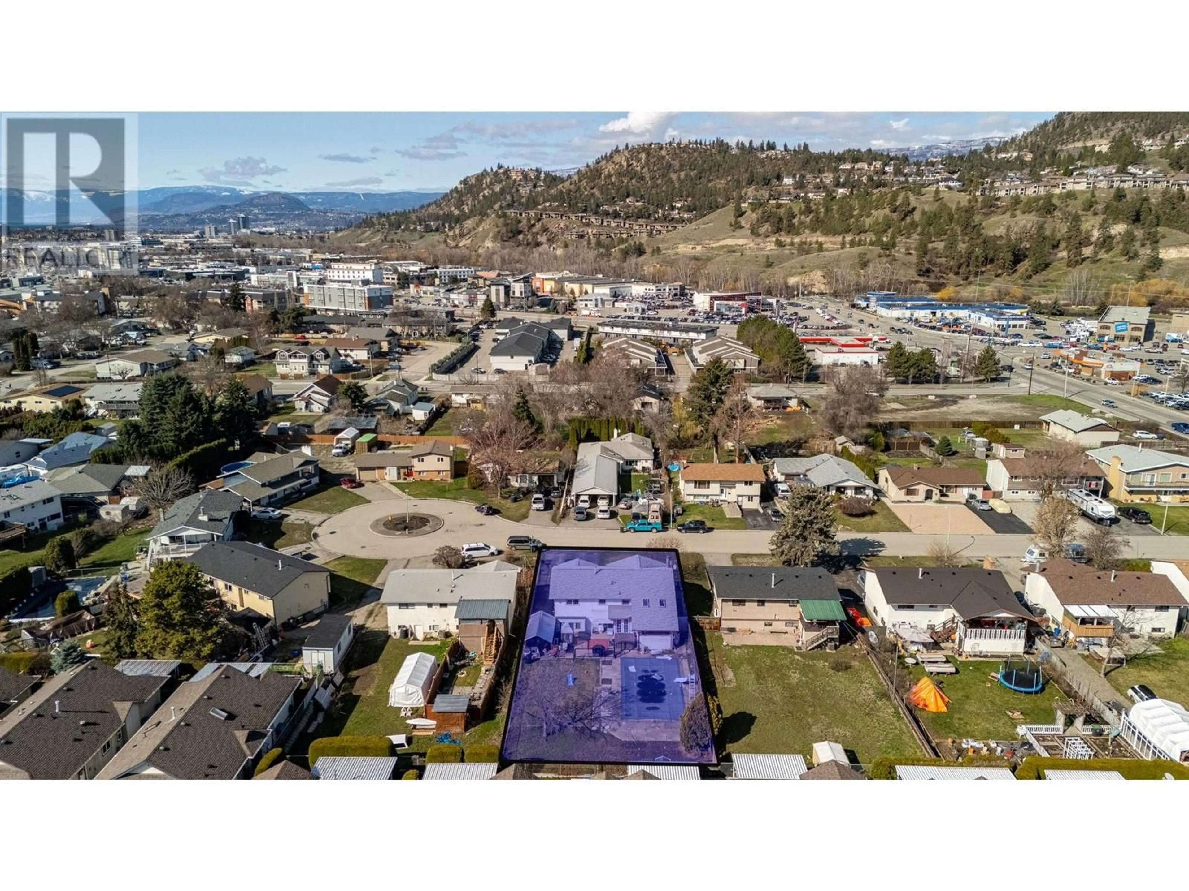 A pic from outside/outdoor area/front of a property/back of a property/a pic from drone, street for 483 O'KEEFE COURT, Kelowna British Columbia V1X6B1