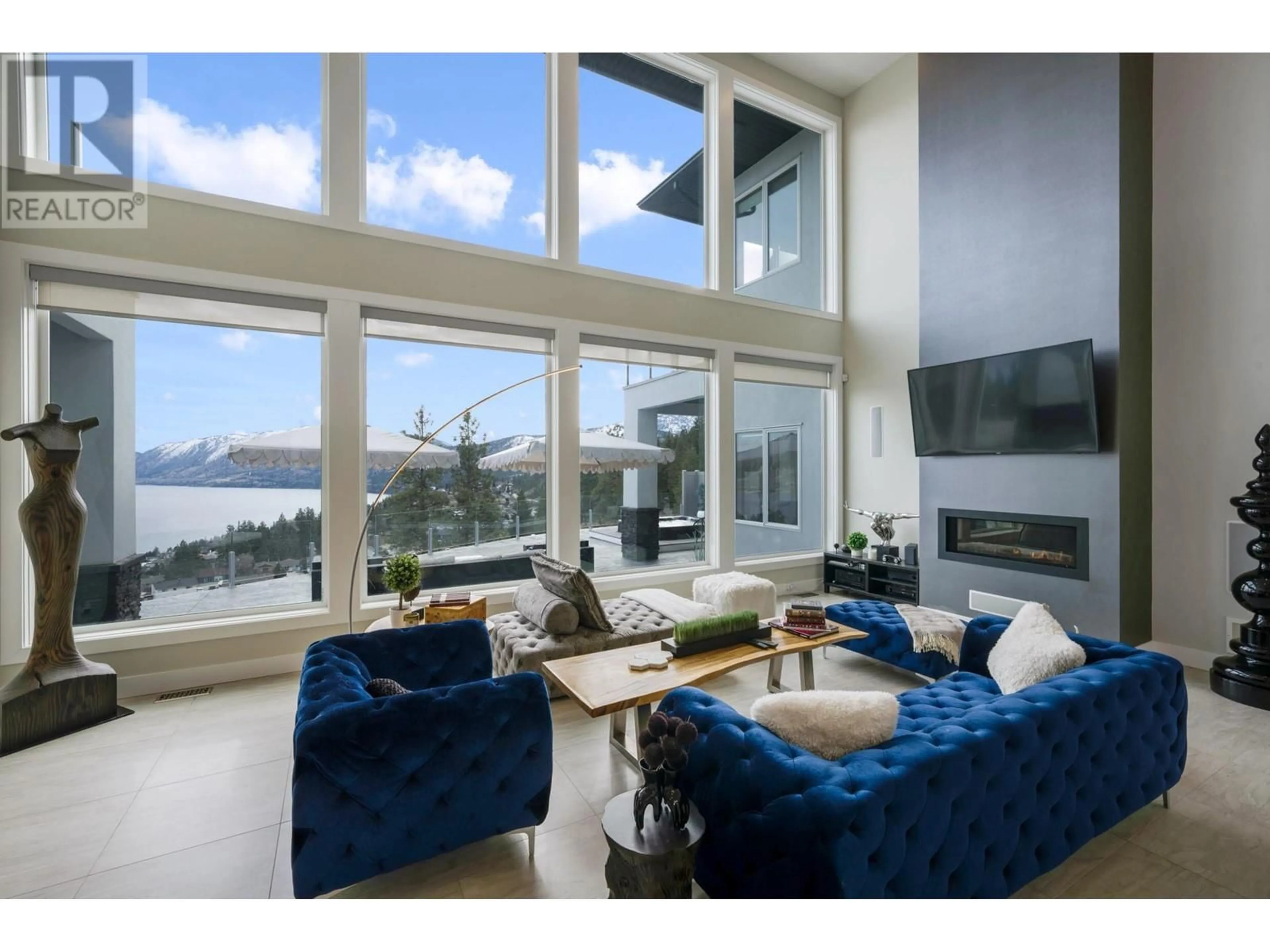 Living room with furniture, unknown for 6025 GERRIE ROAD, Peachland British Columbia V0H1X4