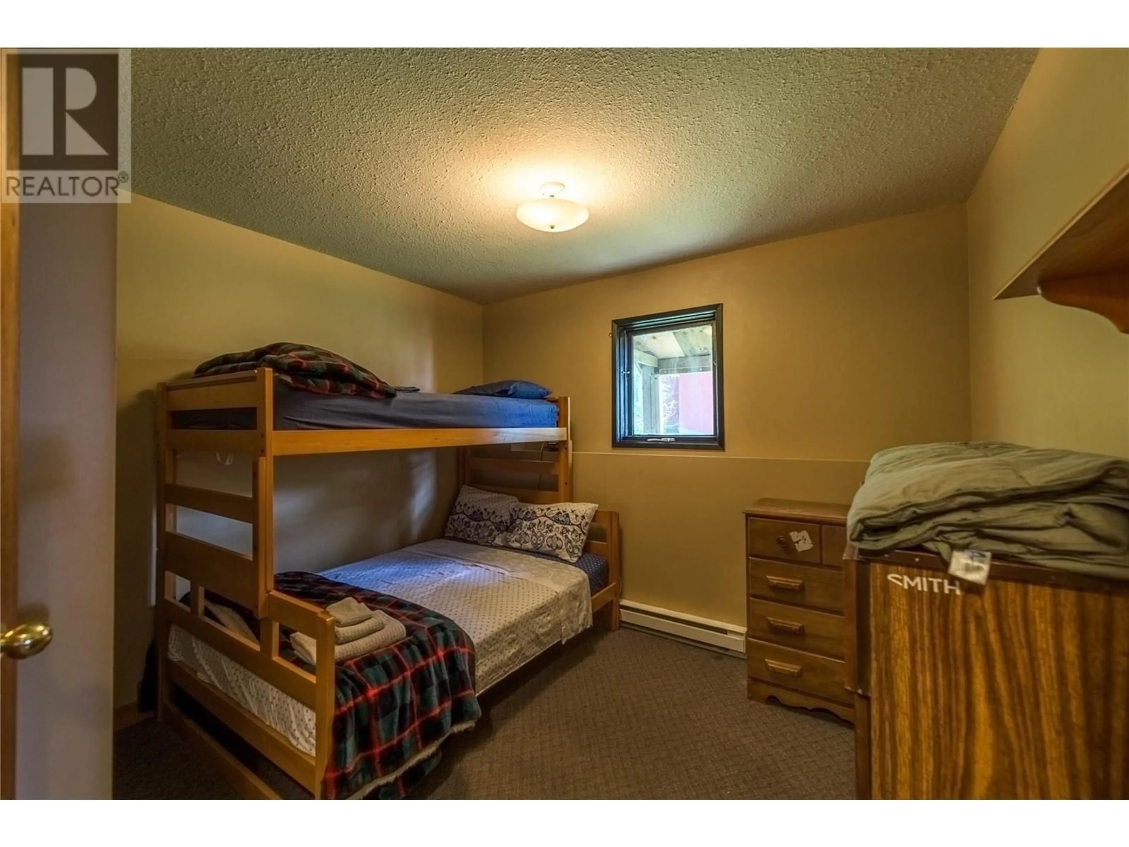 Bedroom with bed, unknown for 1 - 4906 SNOW PINES ROAD, Big White British Columbia V1P1P3