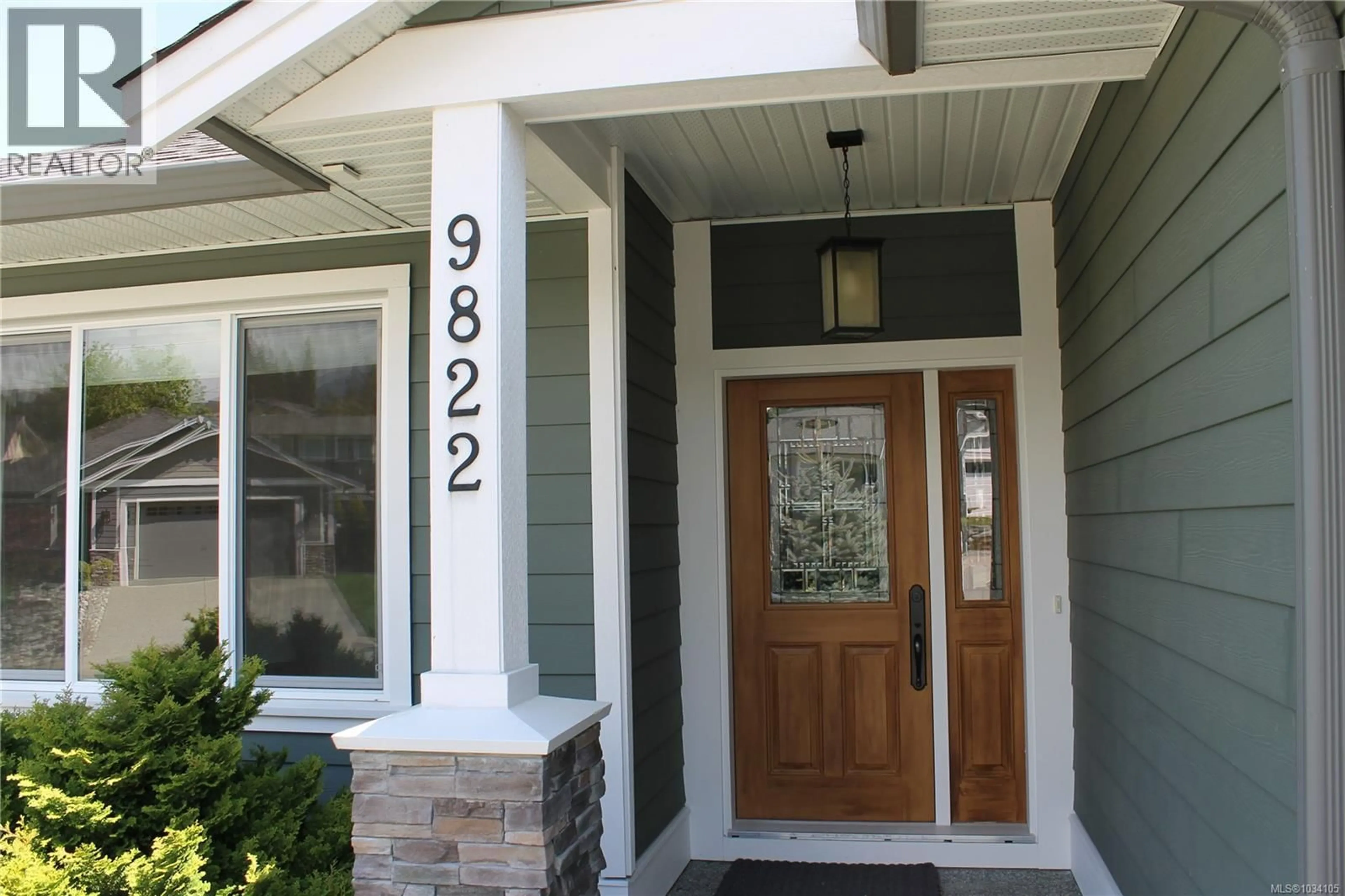 Indoor entryway for 9822 NAPIER PLACE, Chemainus British Columbia V0R1K2