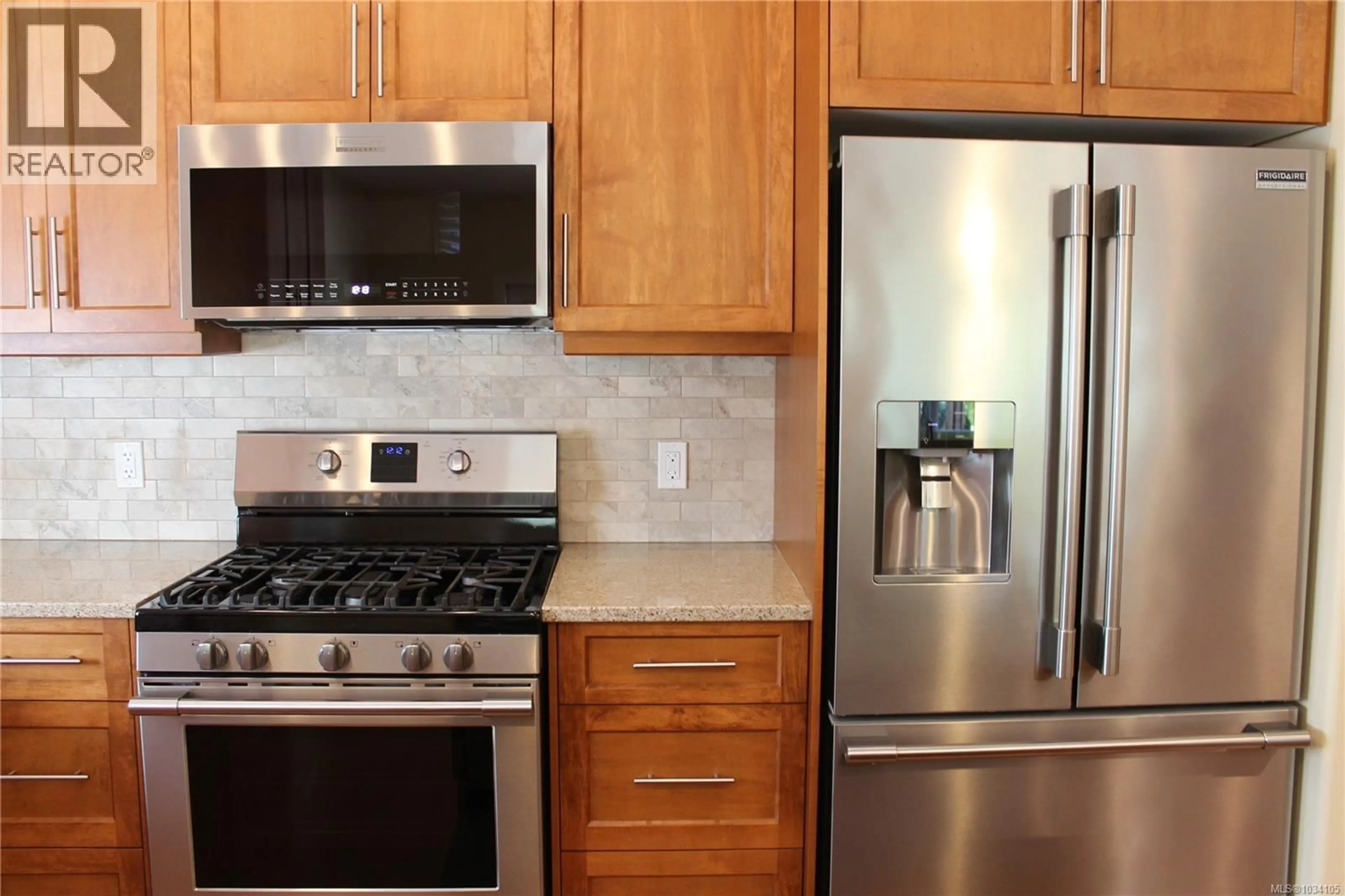 Standard kitchen, unknown for 9822 NAPIER PLACE, Chemainus British Columbia V0R1K2