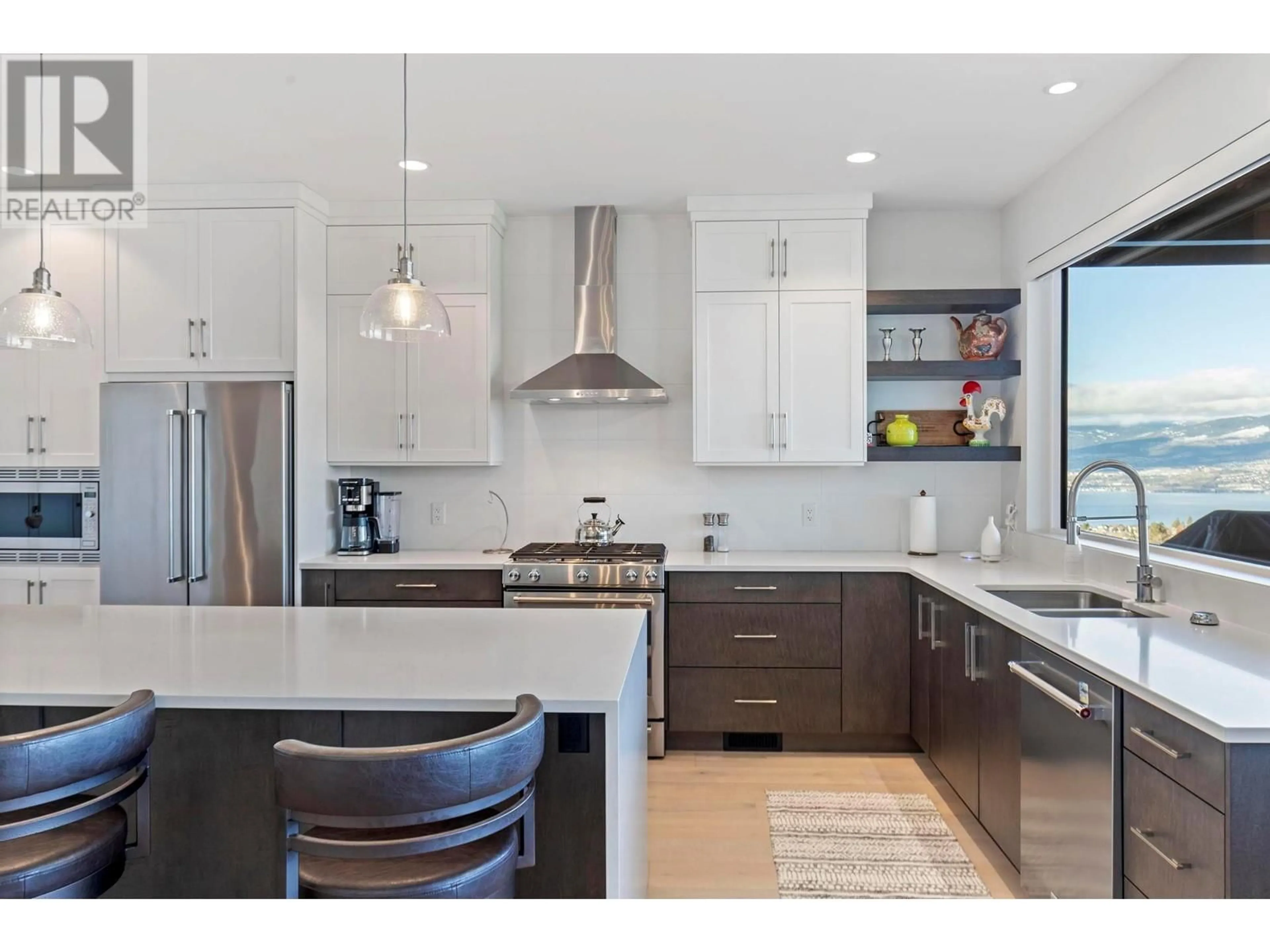 Contemporary kitchen, ceramic/tile floor for 484 SPARROW HAWK COURT, Kelowna British Columbia V1W0A6