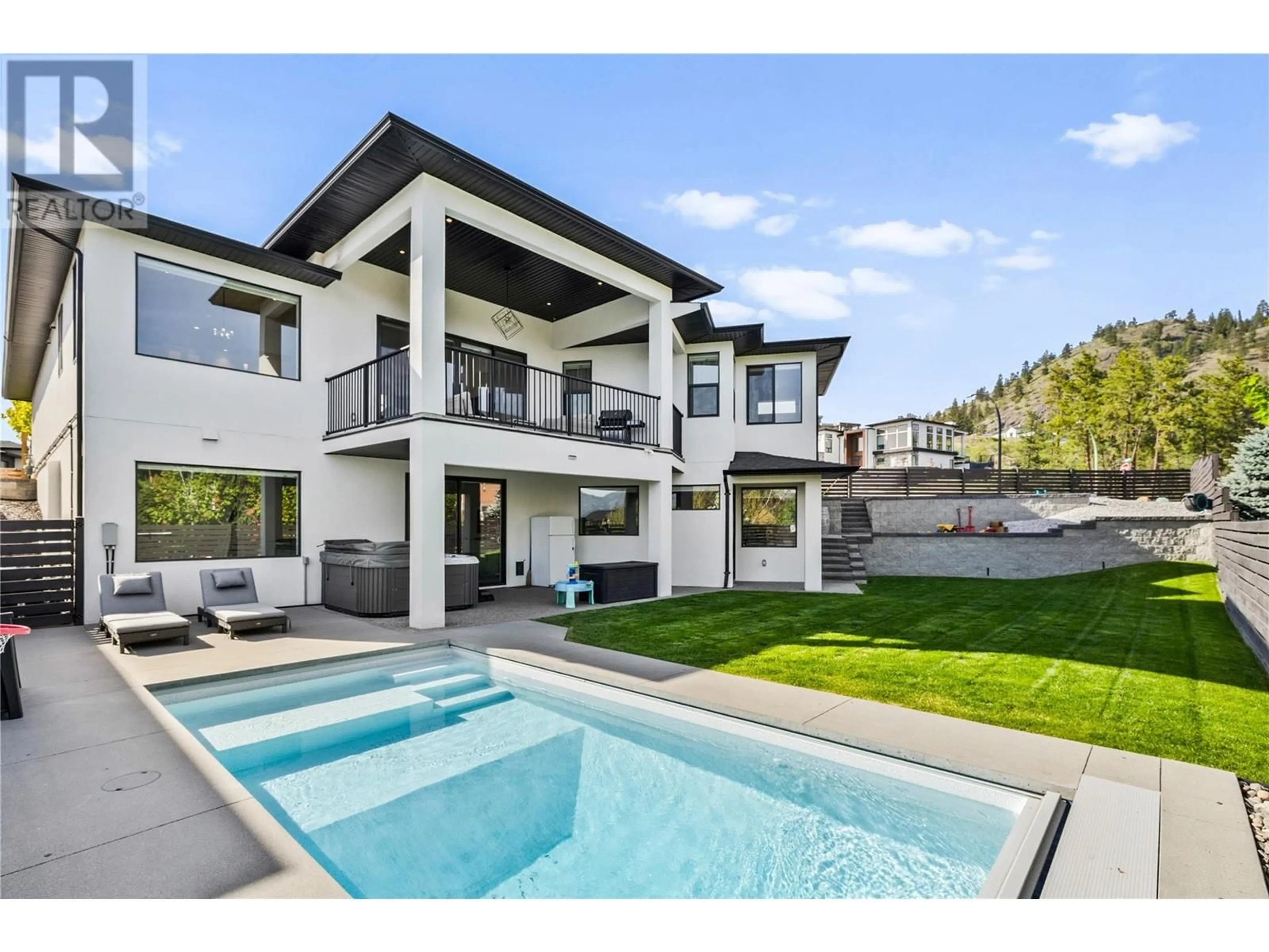 Home with vinyl exterior material, mountain view for 3374 VINEYARD VIEW DRIVE, West Kelowna British Columbia V4T3M3