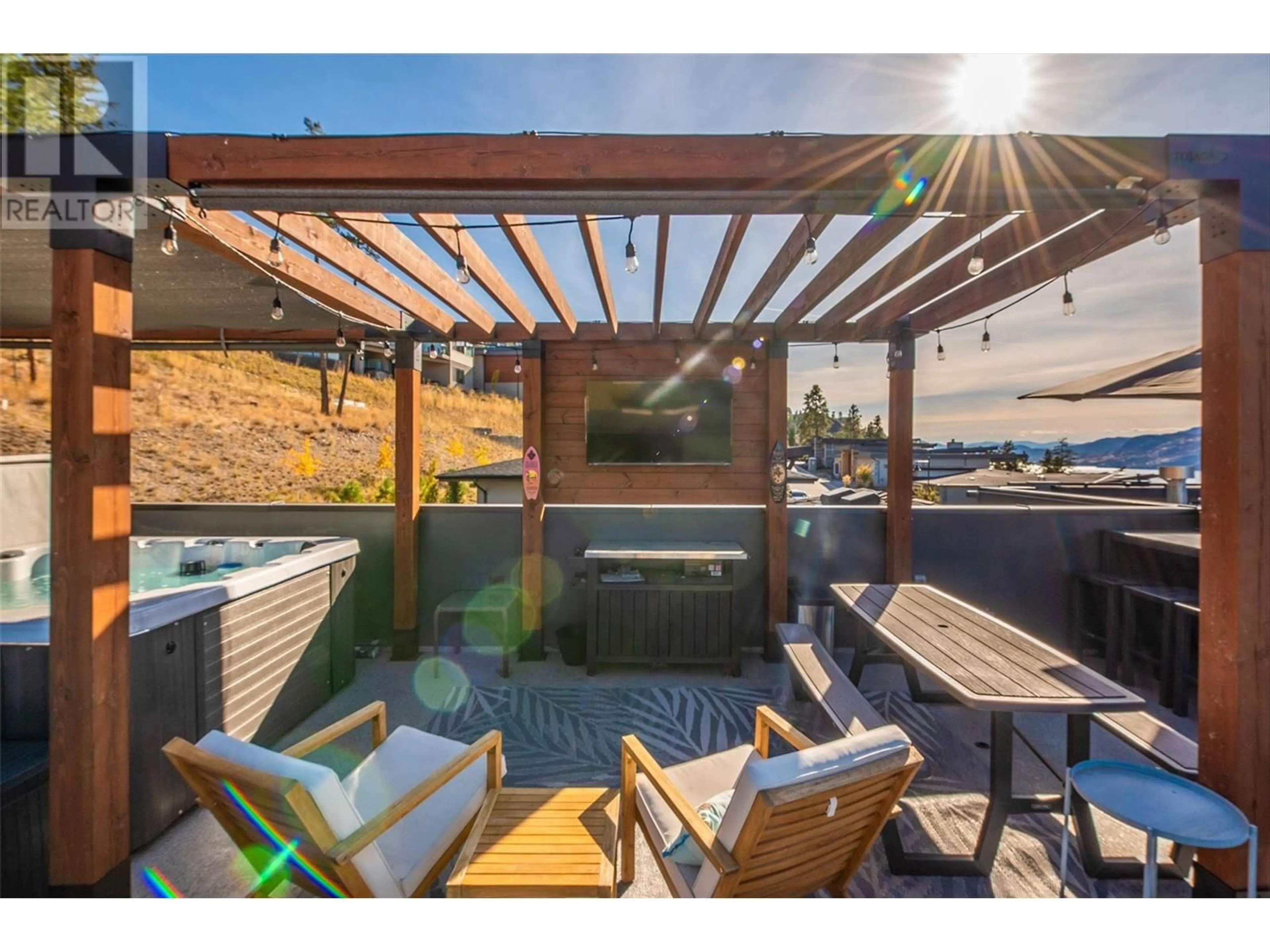 Patio, water/lake/river/ocean view for 3565 BOXWOOD ROAD, Kelowna British Columbia V1V3G2