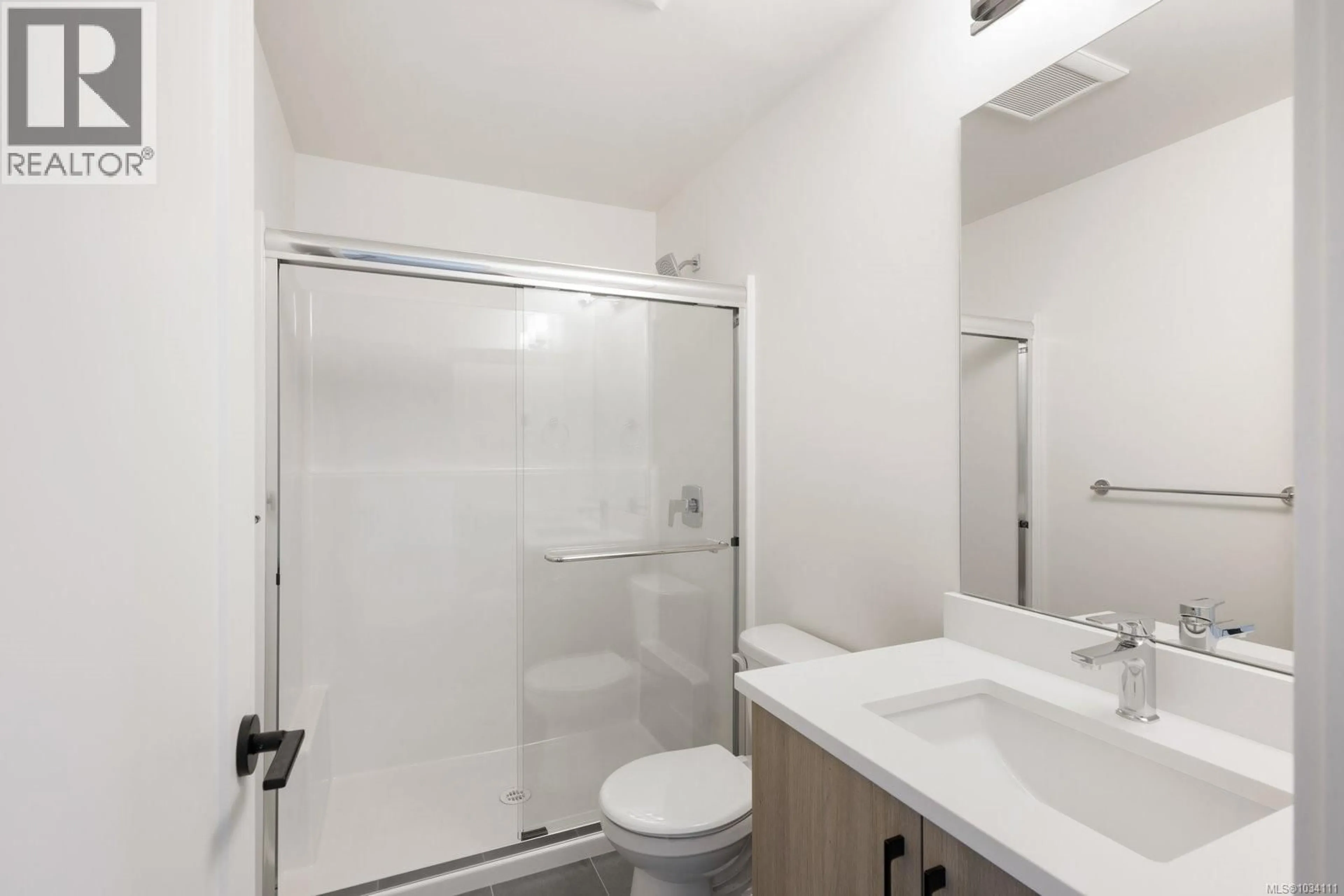 Standard bathroom, floor is not visible for 912 ROSEFINCH PLACE, Langford British Columbia V9C0W6