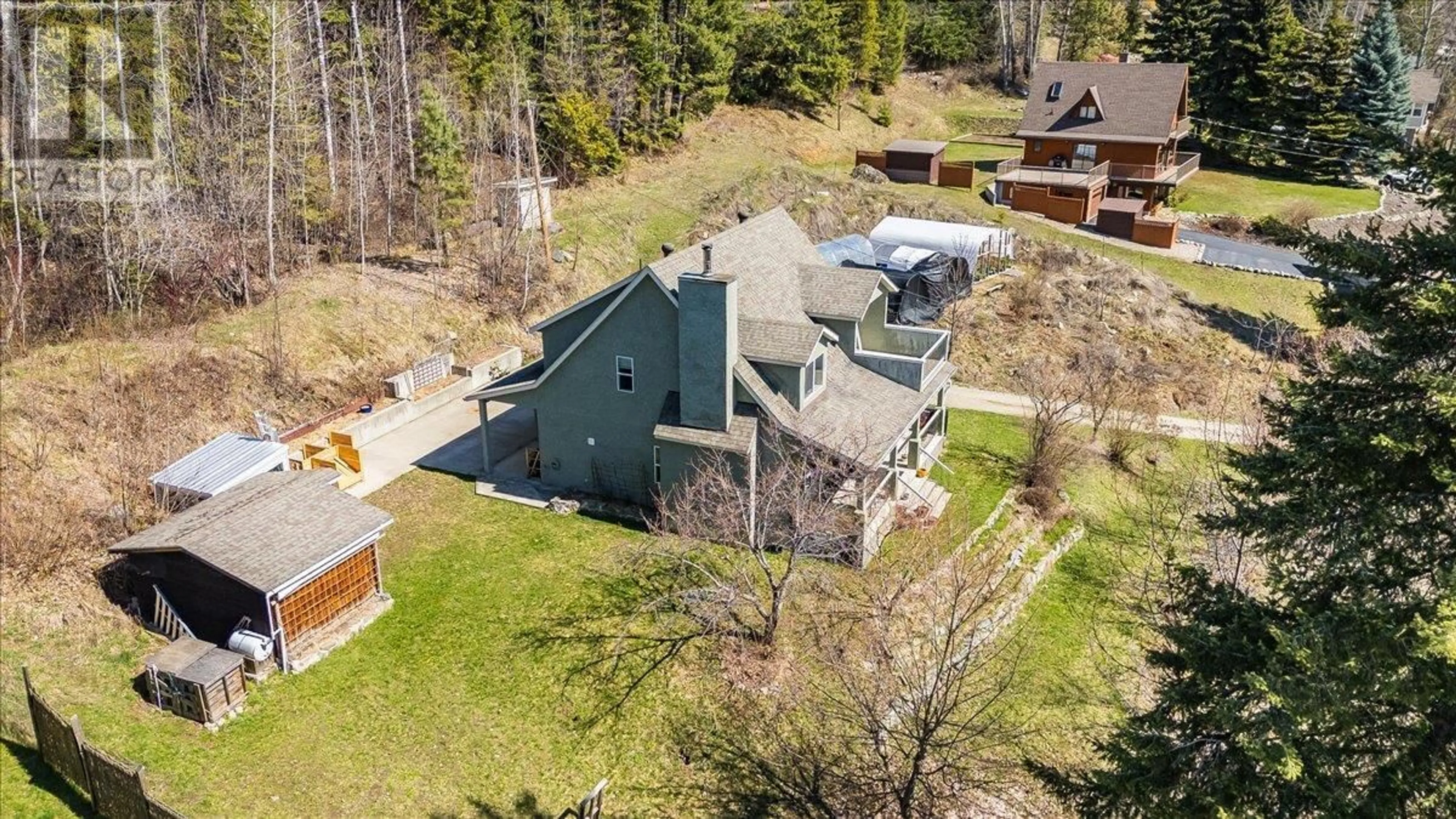 A pic from outside/outdoor area/front of a property/back of a property/a pic from drone, unknown for 3829 AARON ROAD, Bonnington British Columbia V0G2G3