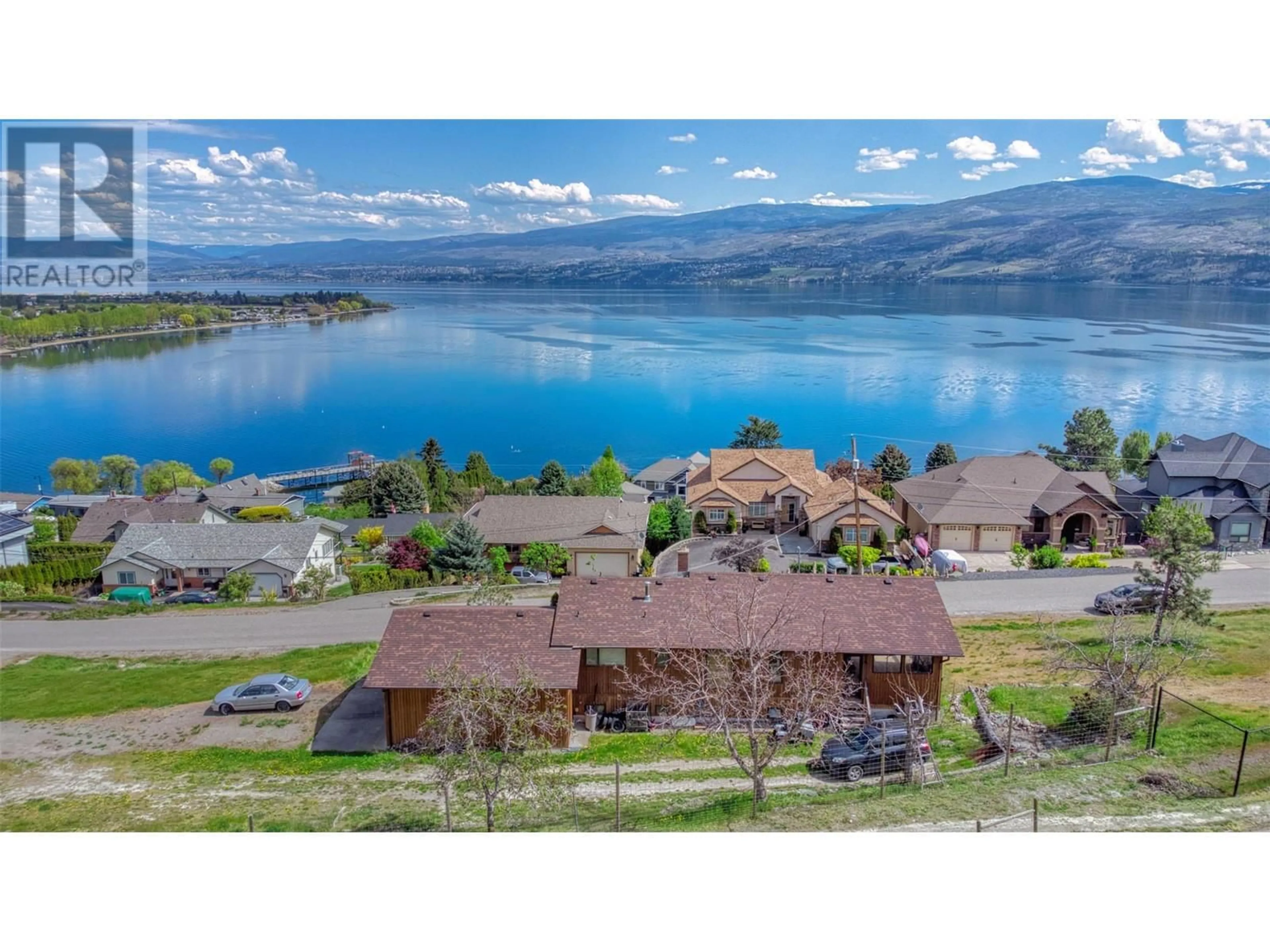 A pic from outside/outdoor area/front of a property/back of a property/a pic from drone, water/lake/river/ocean view for 3924 HARDING ROAD, West Kelowna British Columbia V4T2J9