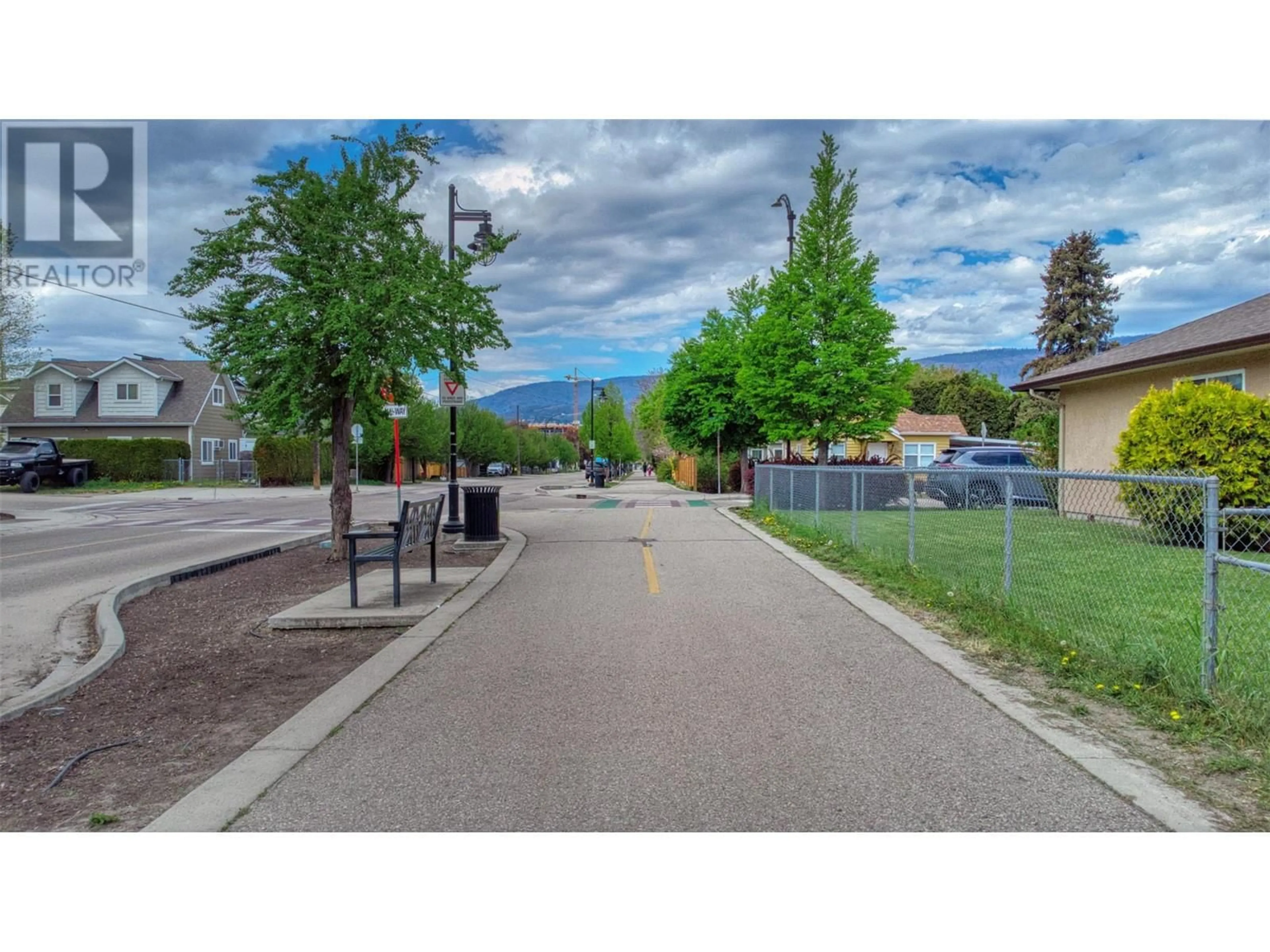 Unknown for 1020 CAWSTON AVENUE, Kelowna British Columbia V1Y6Z9