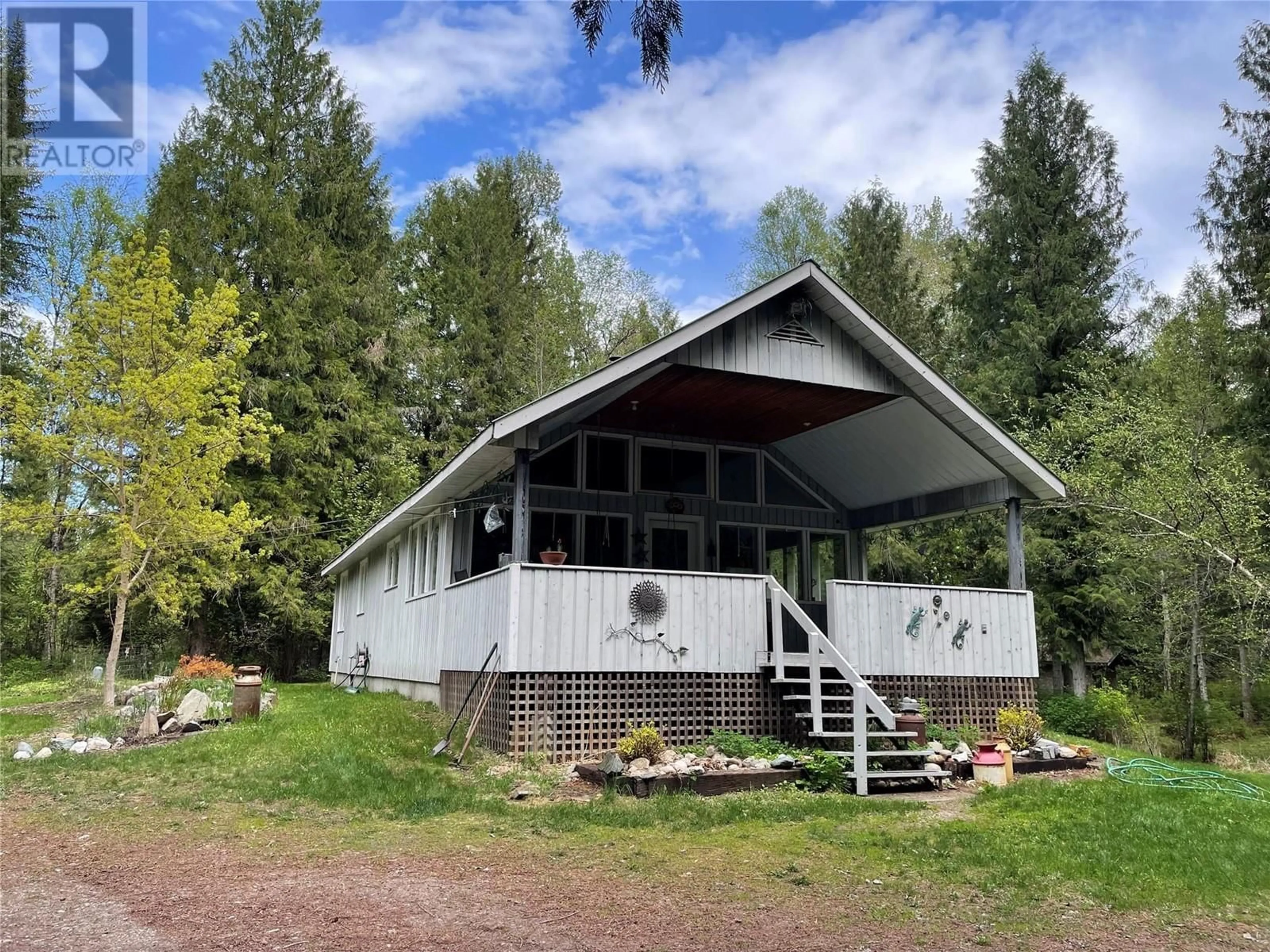 Unknown for 5598 MINART ROAD, Winlaw British Columbia V0G2J0