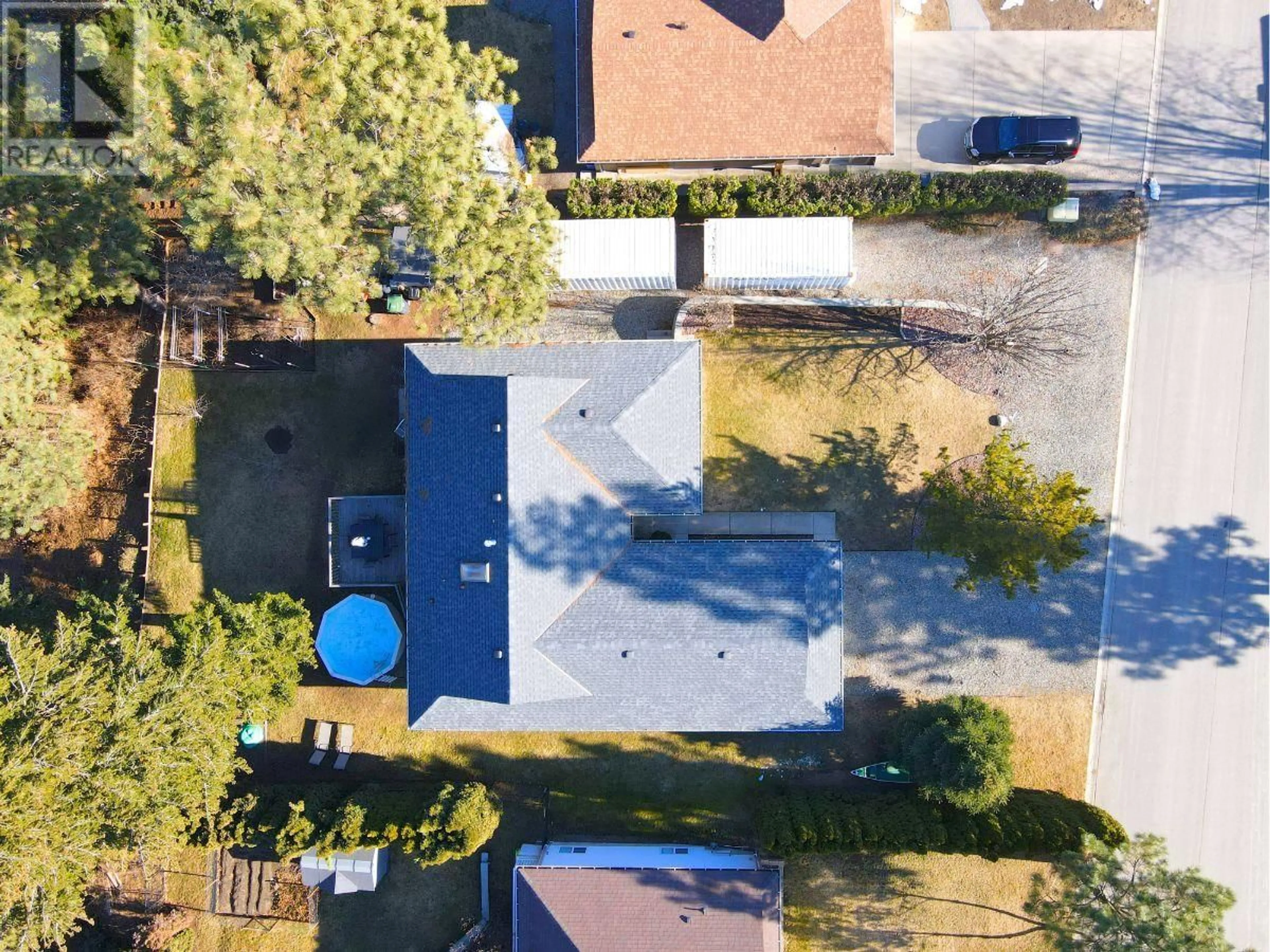 A pic from outside/outdoor area/front of a property/back of a property/a pic from drone, street for 2785 NORTHVIEW PLACE, Lake Country British Columbia V4V1R1