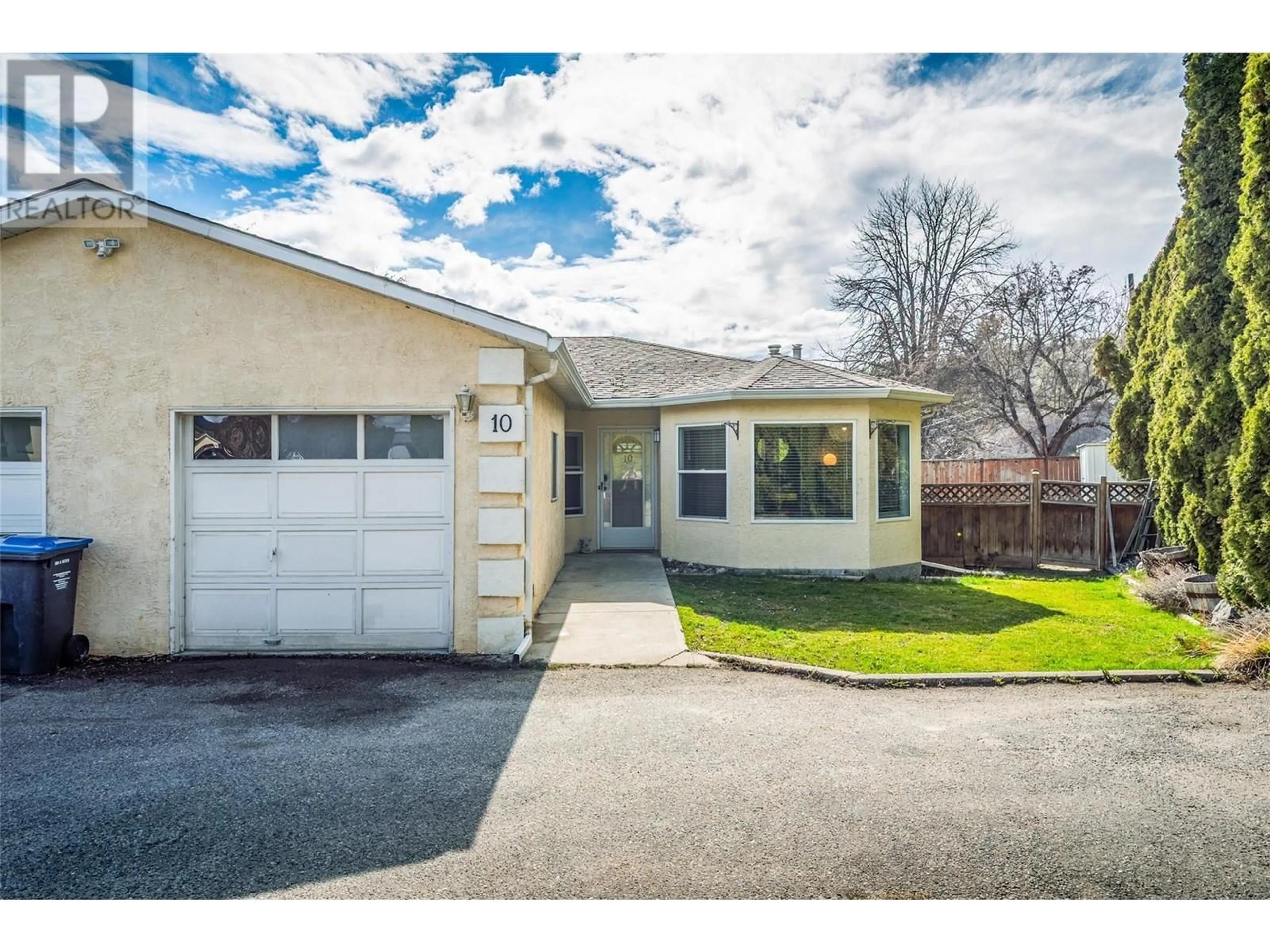 Unknown for 10 - 9159 GLENMORE ROAD, Lake Country British Columbia V4V1R4