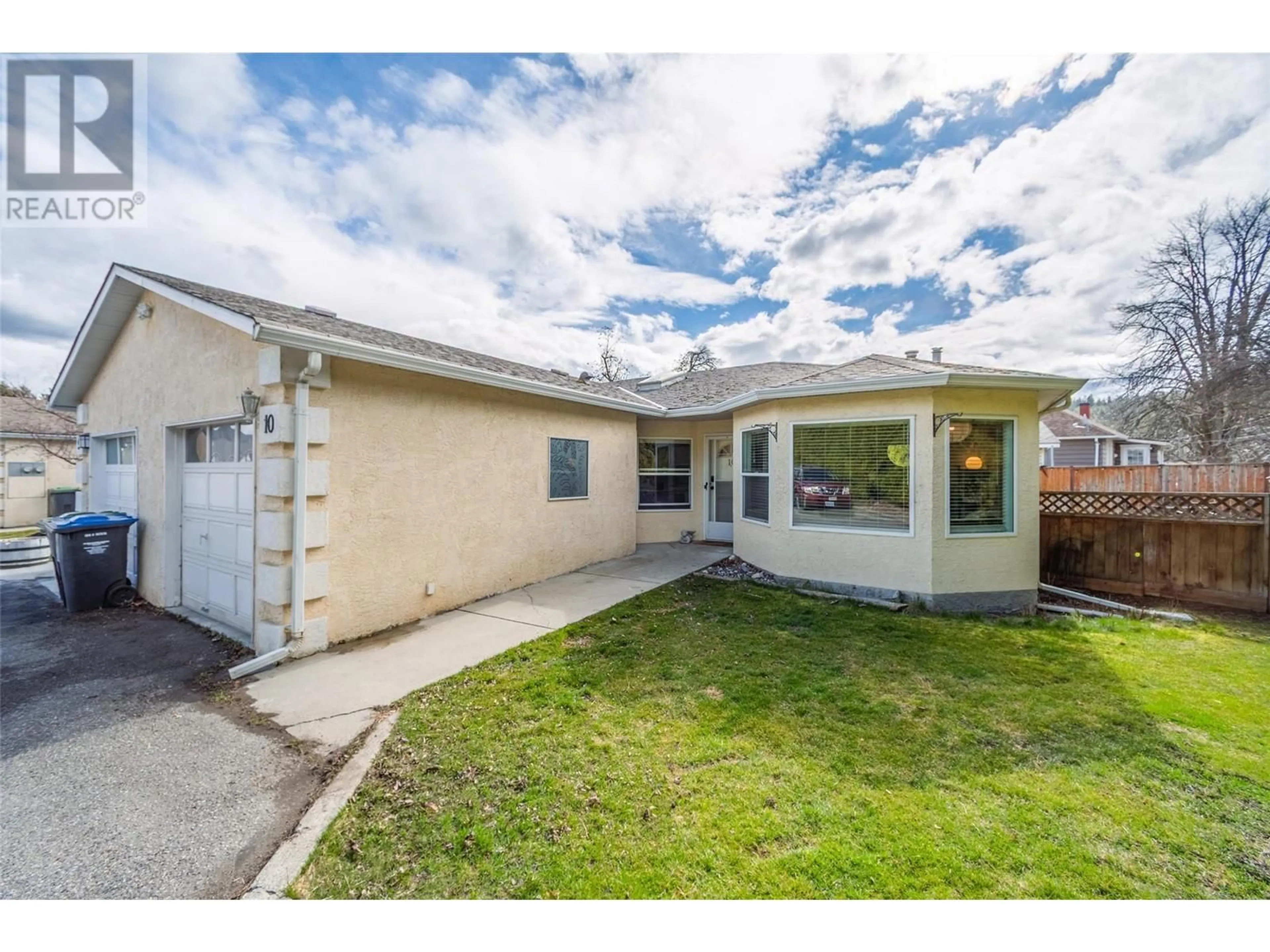 Unknown for 10 - 9159 GLENMORE ROAD, Lake Country British Columbia V4V1R4
