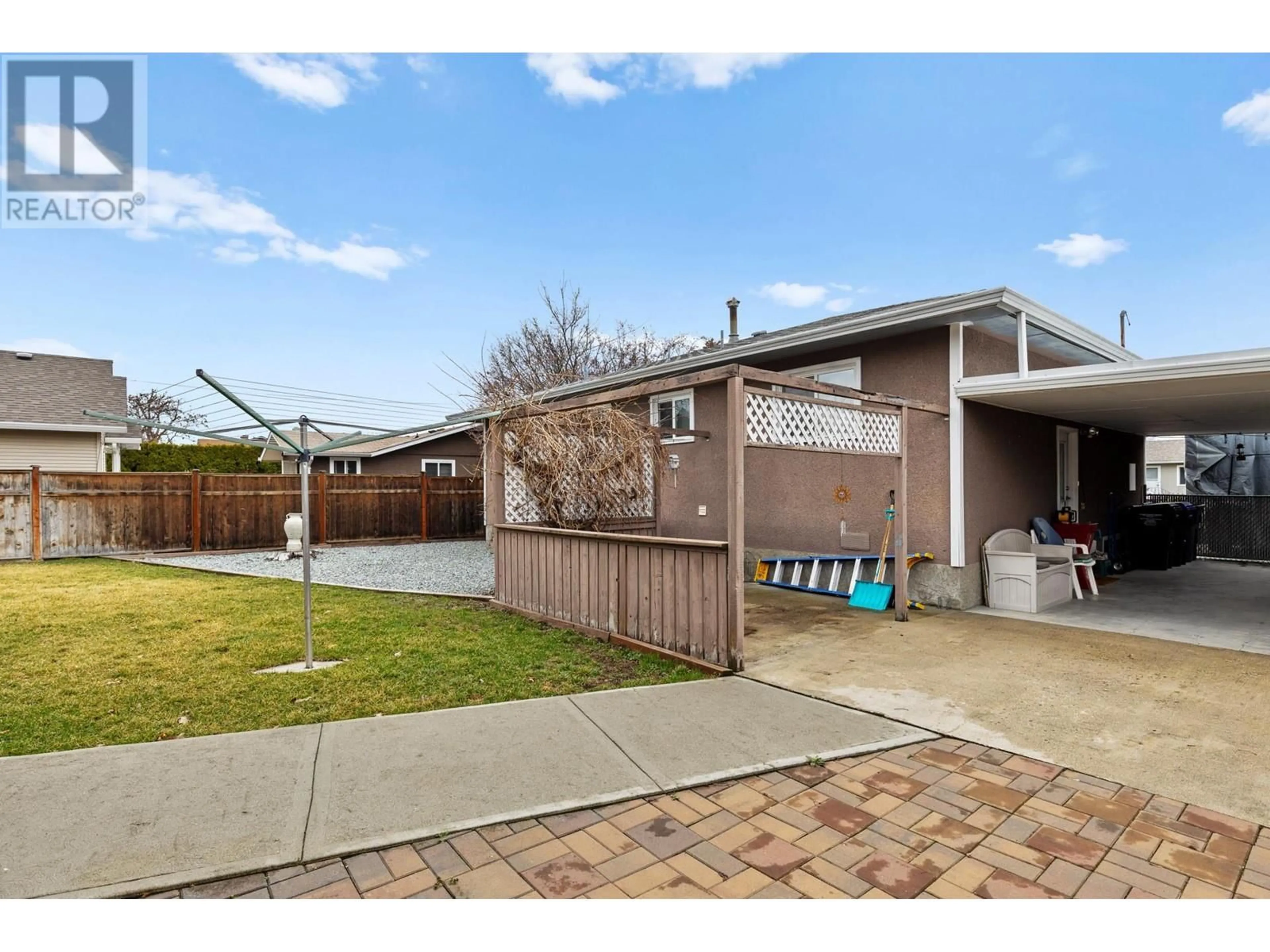 Unknown for 345 HARDIE ROAD, Kelowna British Columbia V1X2G9