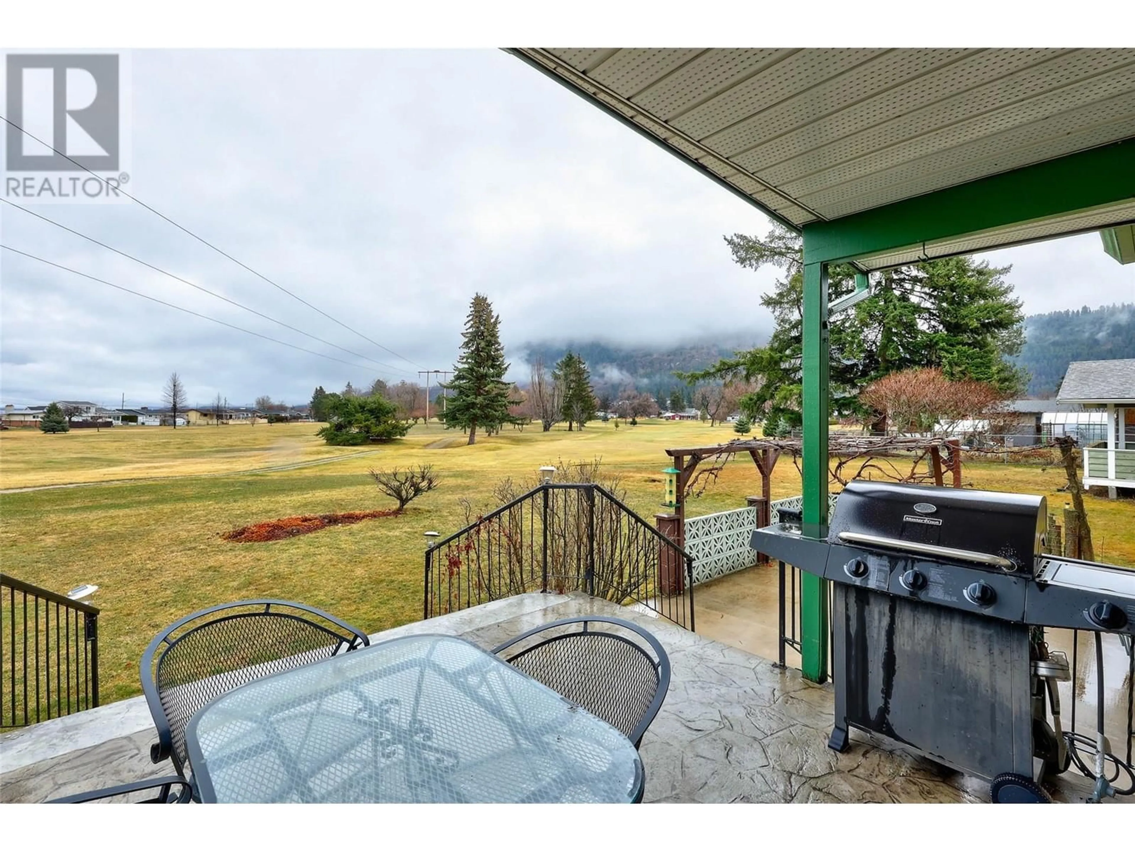 Patio, mountain view for 515 PINE STREET, Chase British Columbia V0E1M0