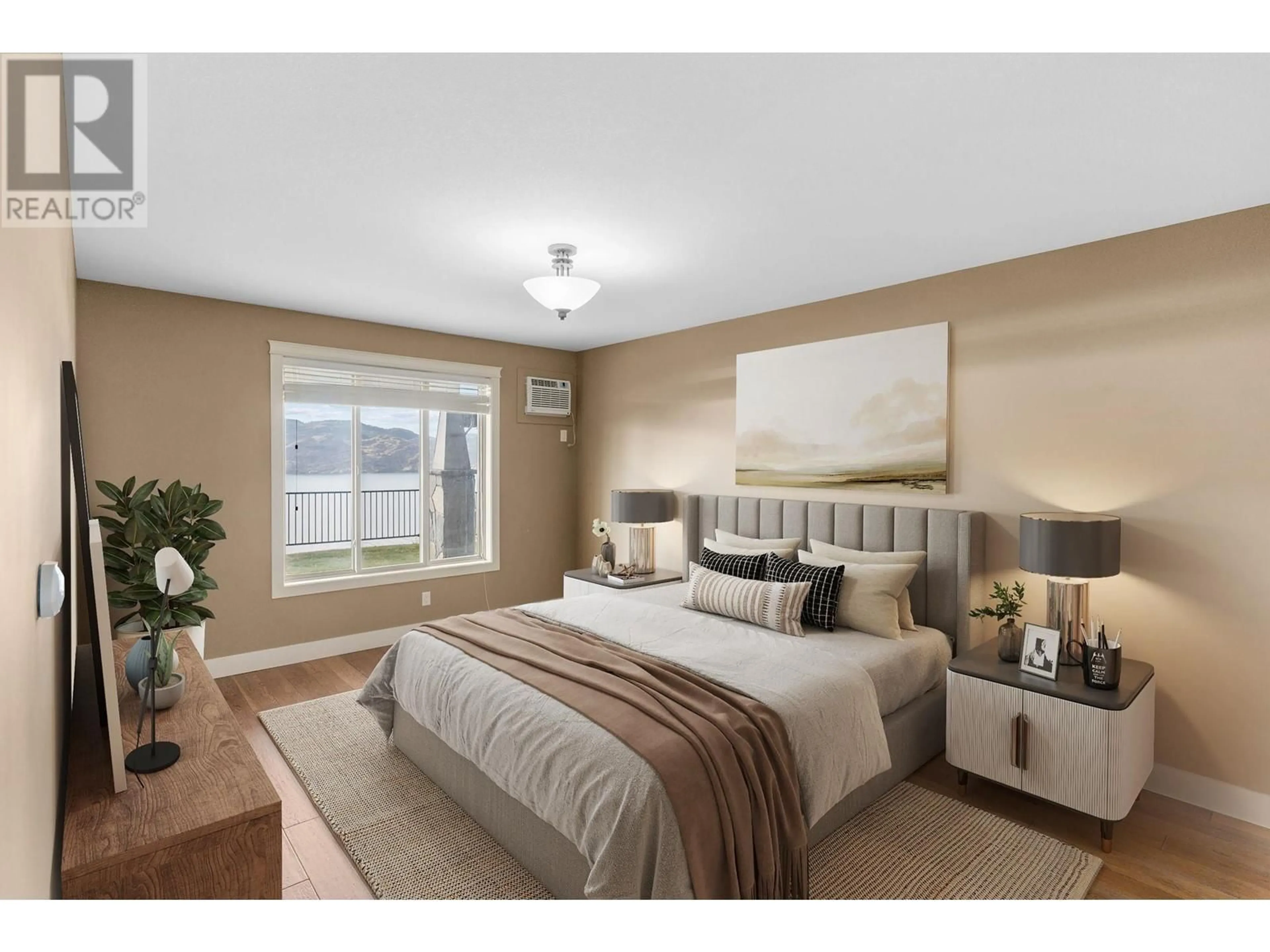 Bedroom with bed, unknown for 108 - 4350 PONDEROSA DRIVE, Peachland British Columbia V0H1X5