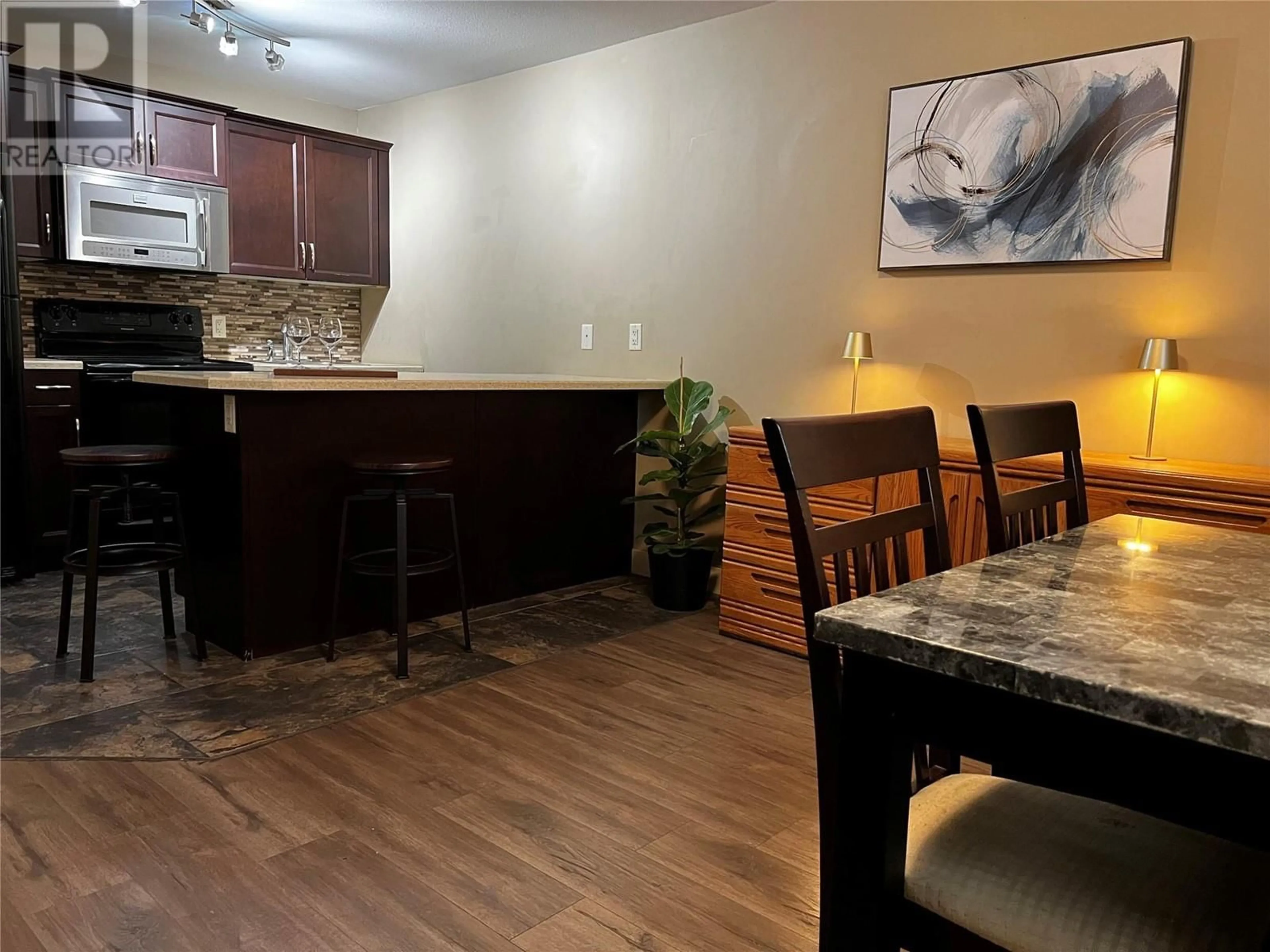 Unknown for 3086 SHETLAND ROAD, Kelowna British Columbia V1V3A7