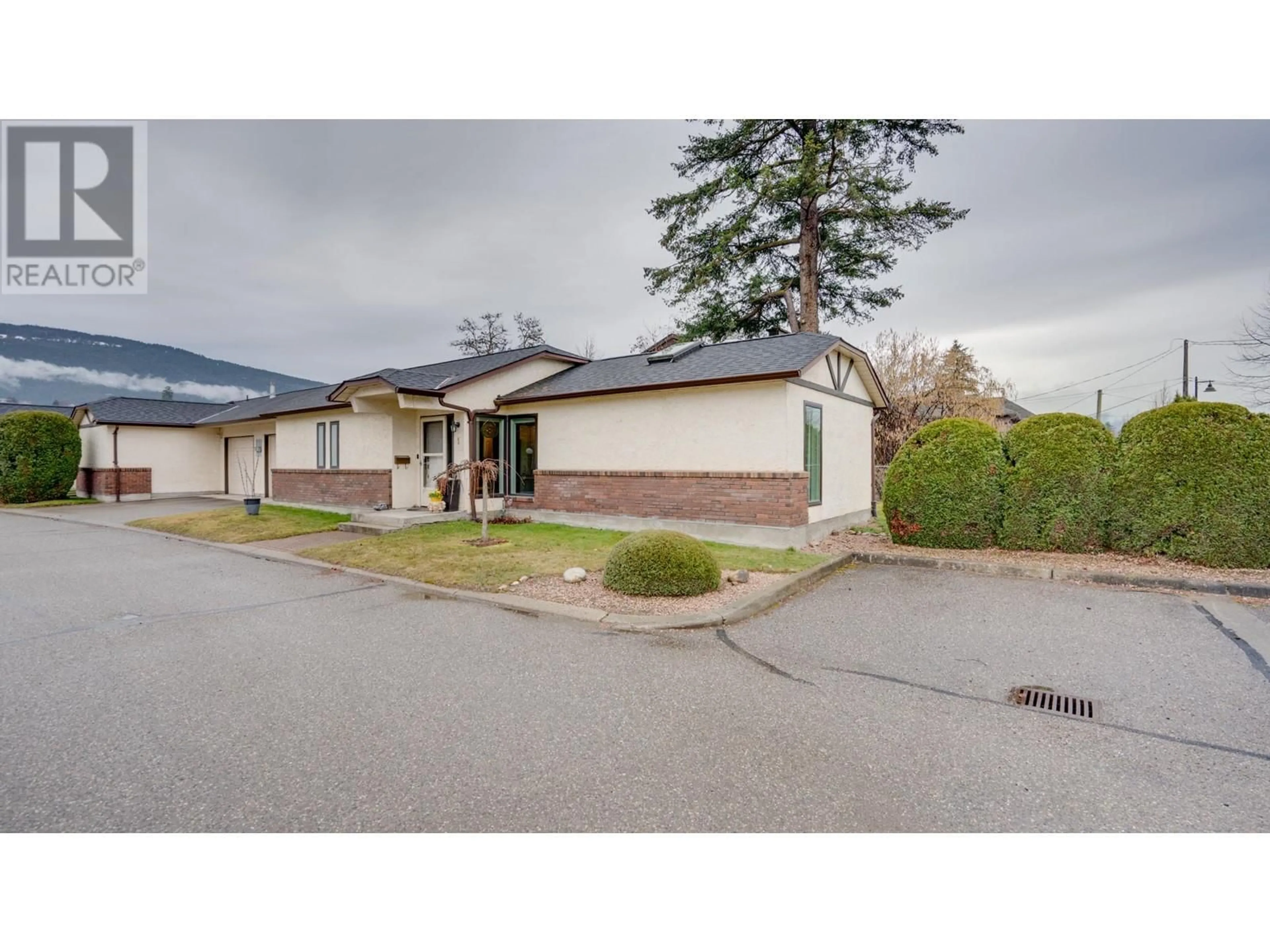 Unknown for 1 - 4311 20 STREET, Vernon British Columbia V1T4E4