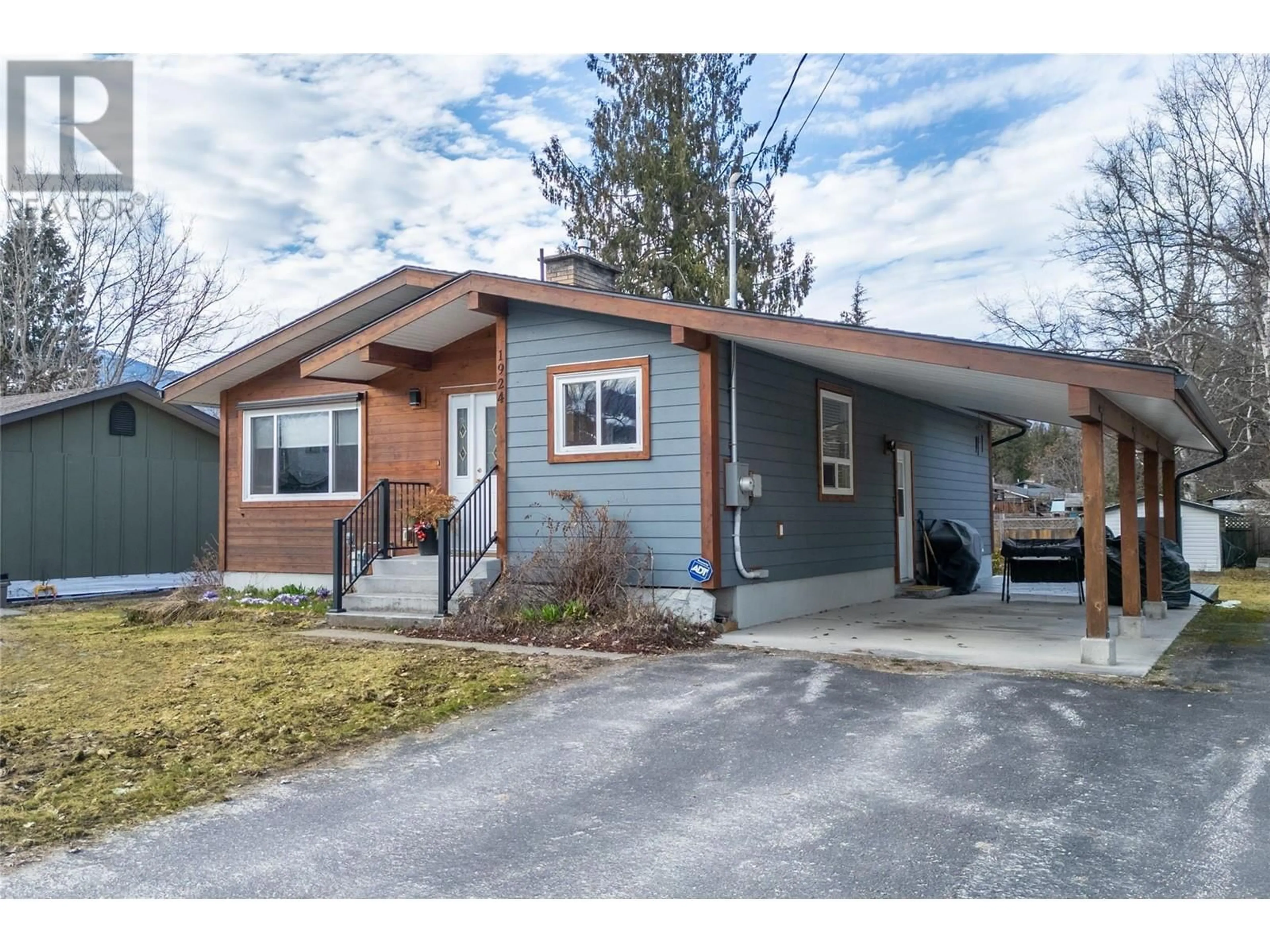 Unknown for 1924 LAFORME BOULEVARD, Revelstoke British Columbia V0E2S0