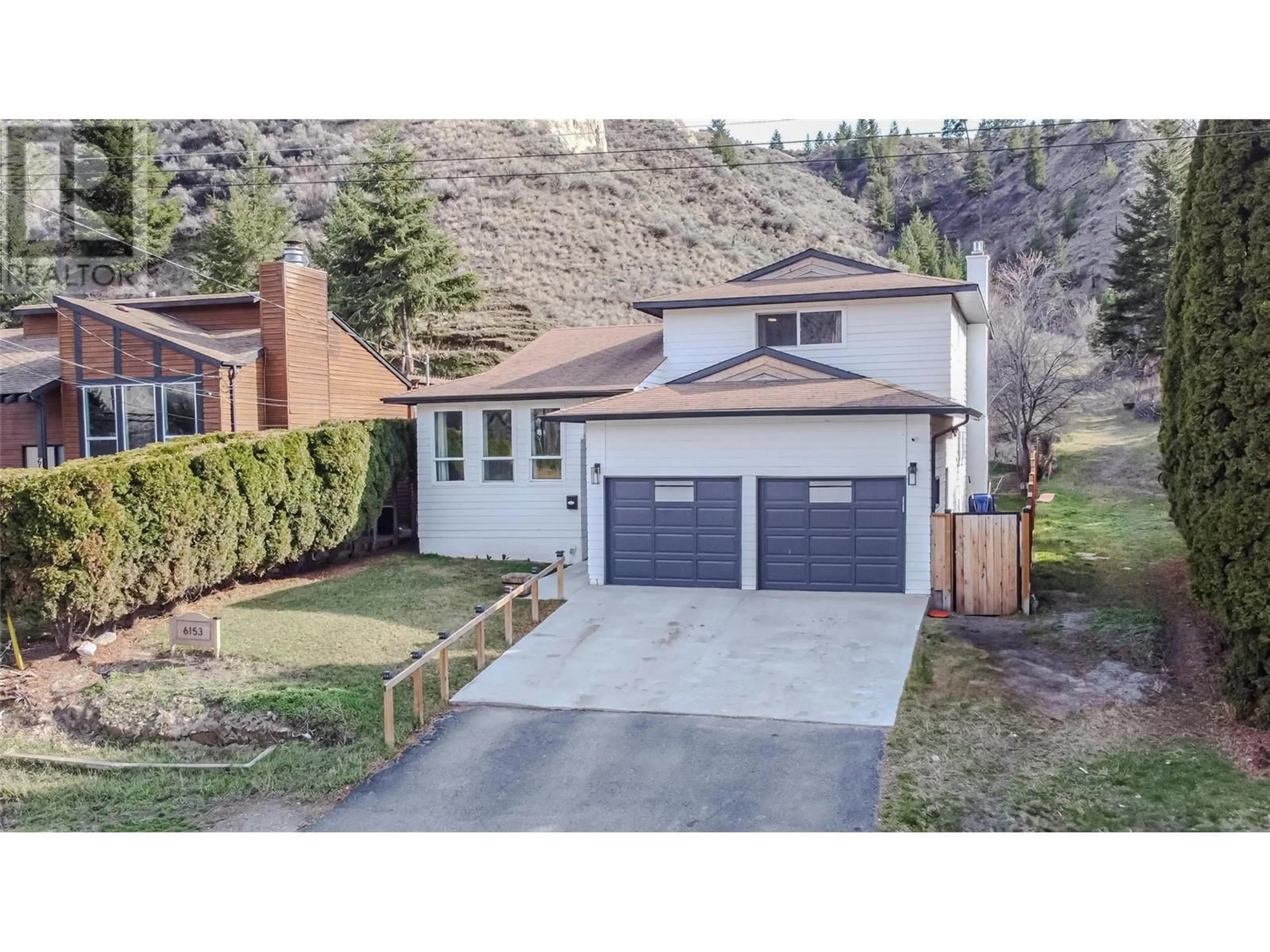 A pic from outside/outdoor area/front of a property/back of a property/a pic from drone, street for 6153 DALLAS DRIVE, Kamloops British Columbia V2C5Z9
