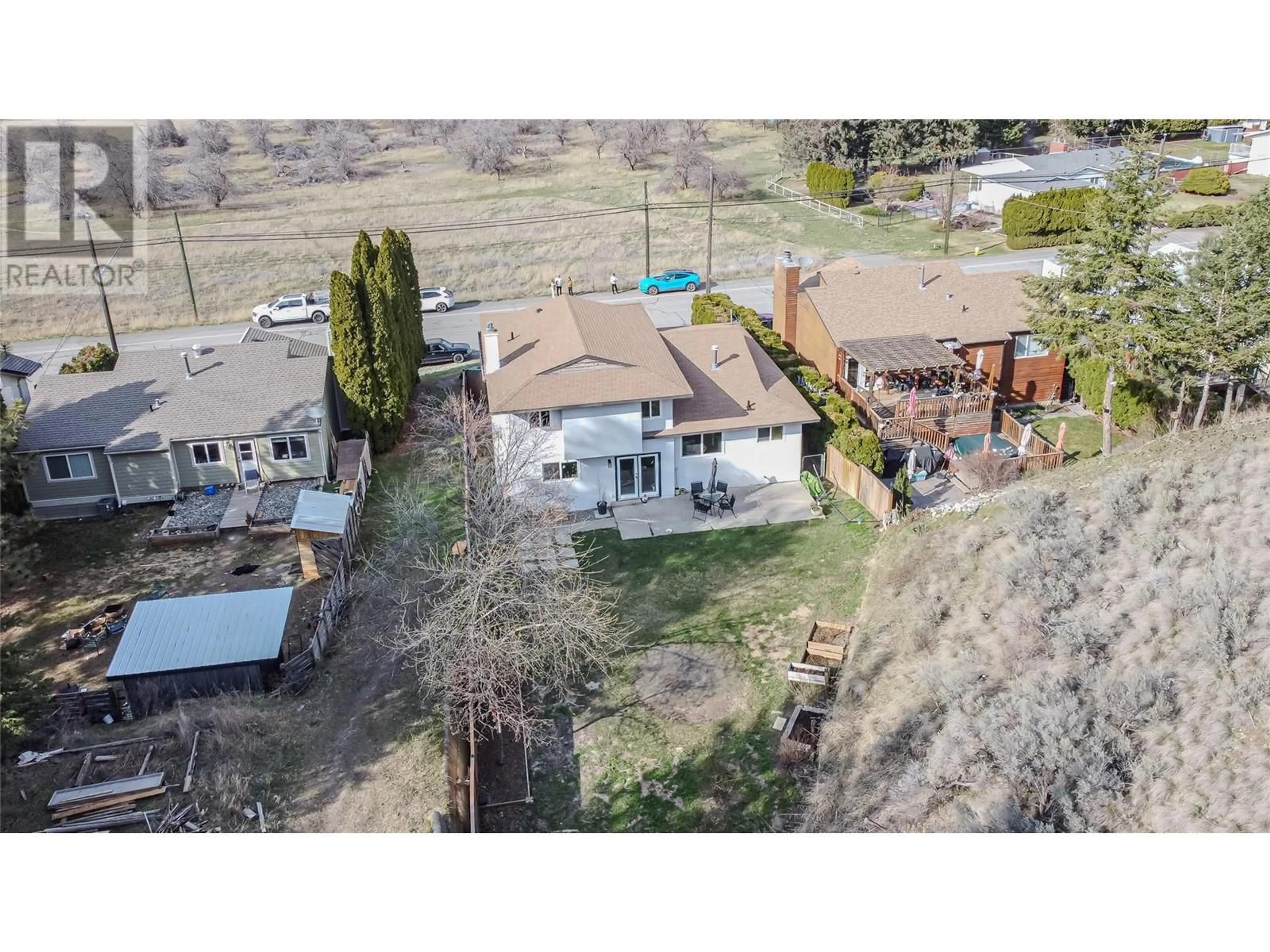 A pic from outside/outdoor area/front of a property/back of a property/a pic from drone, unknown for 6153 DALLAS DRIVE, Kamloops British Columbia V2C5Z9