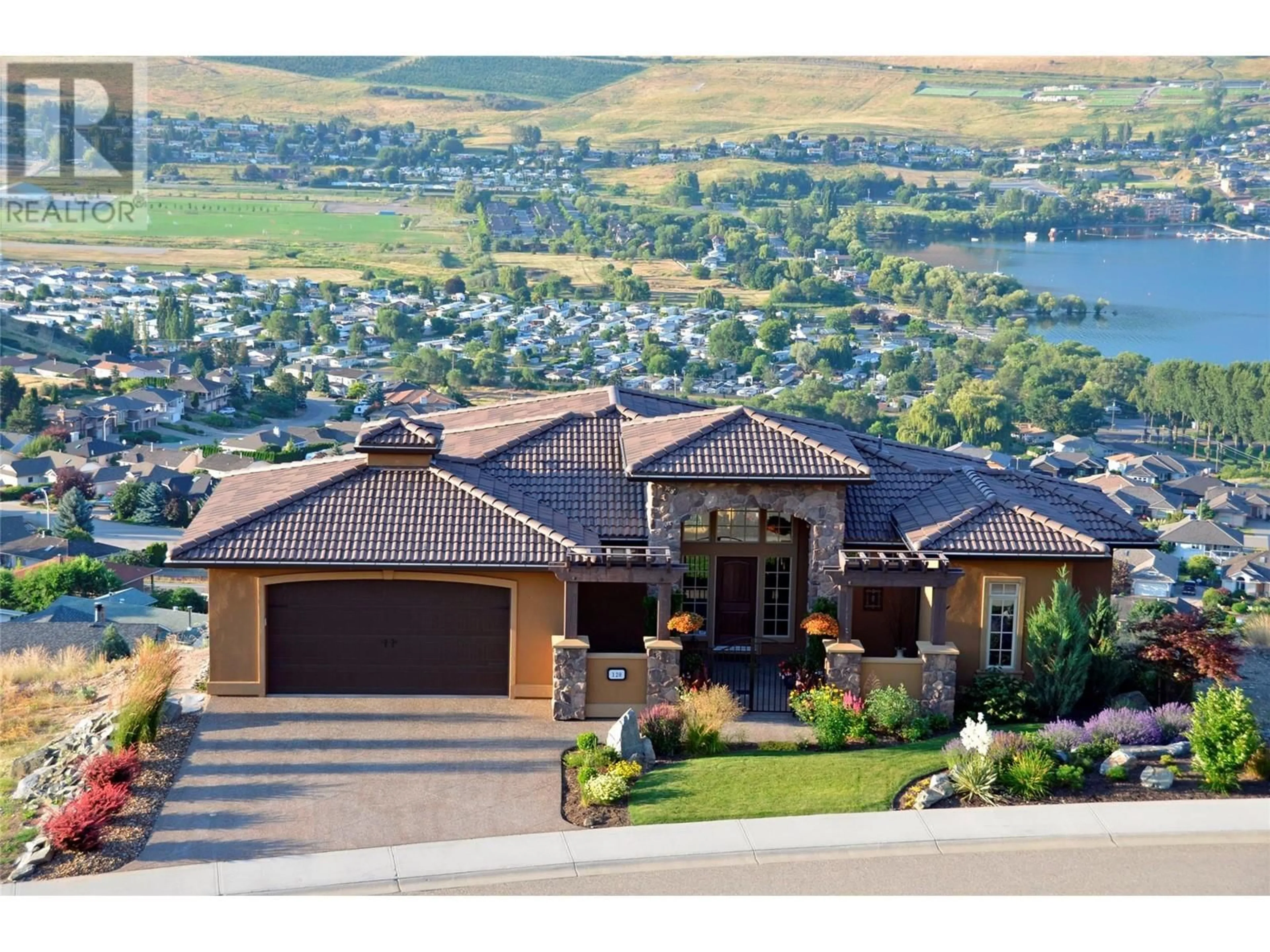 Home with vinyl exterior material, water/lake/river/ocean view for 120 VINEYARD WAY, Vernon British Columbia V1H1Z7