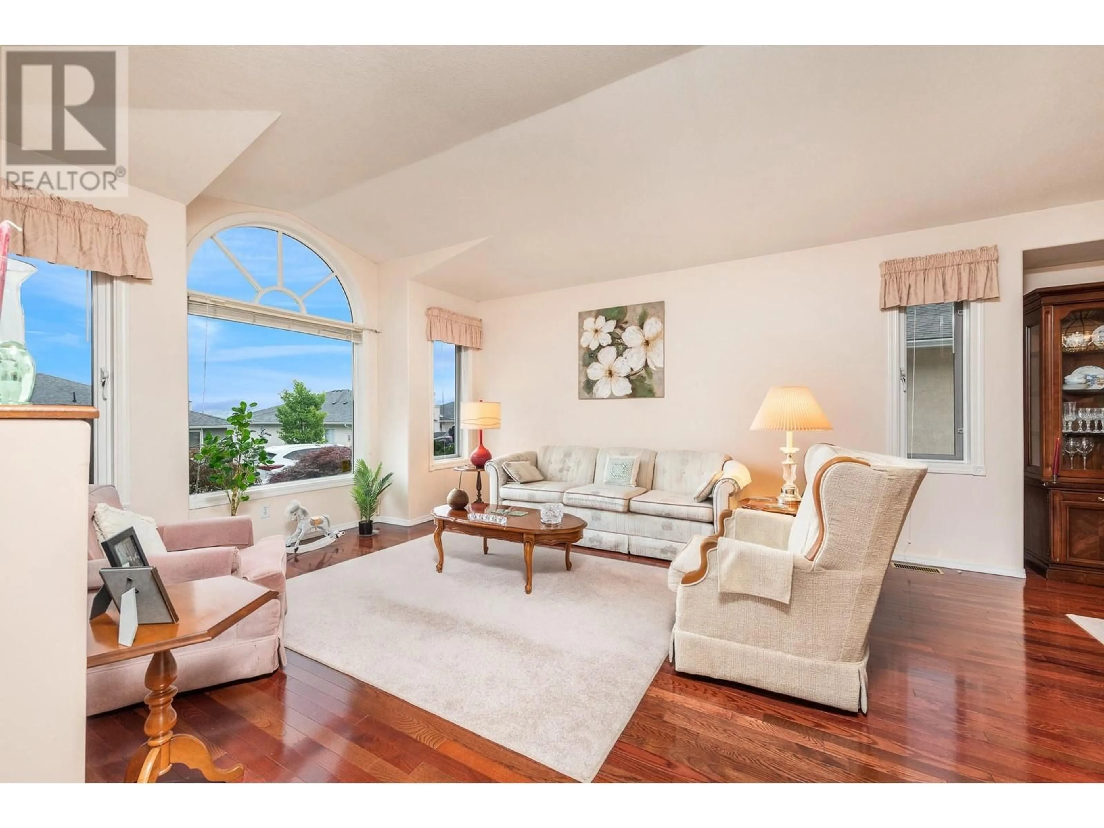 Living room with furniture, unknown for 22 - 124 SARSONS ROAD, Vernon British Columbia V1B2T9