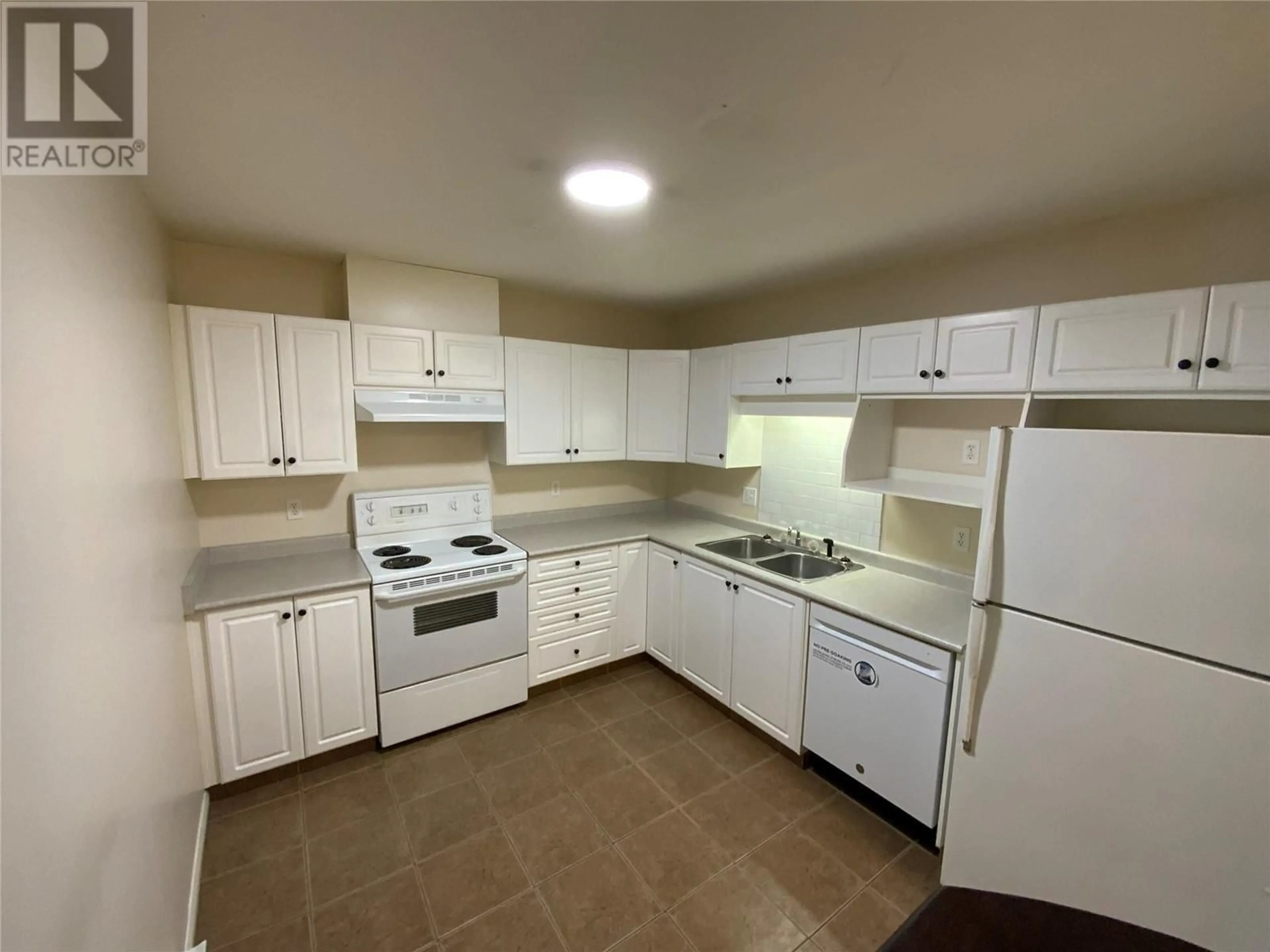 Standard kitchen, unknown for 102 - 329 RIGSBY STREET, Penticton British Columbia V2A1V6