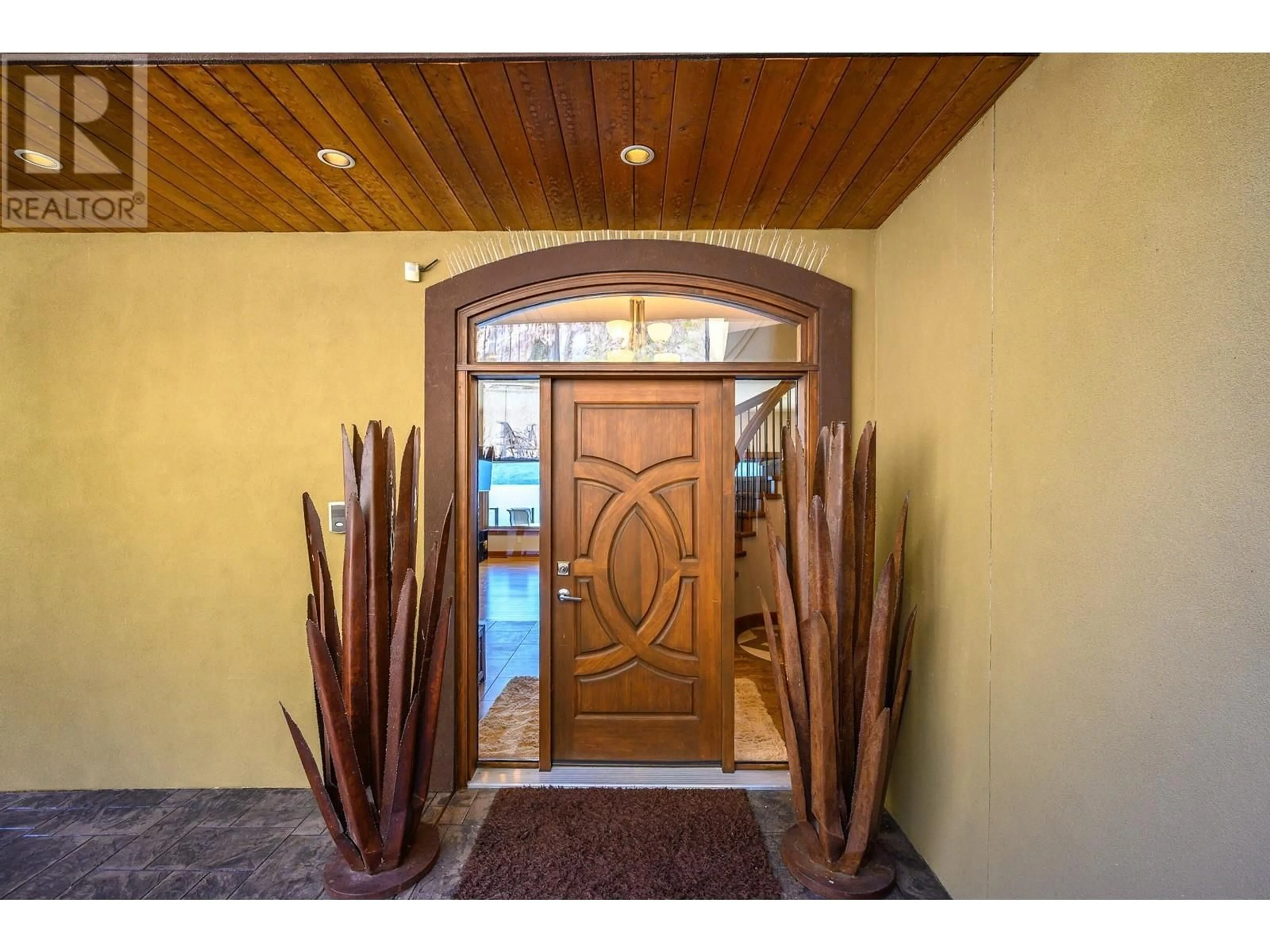 Indoor entryway for 7 - 9990 EASTSIDE ROAD, Vernon British Columbia V1H1V1