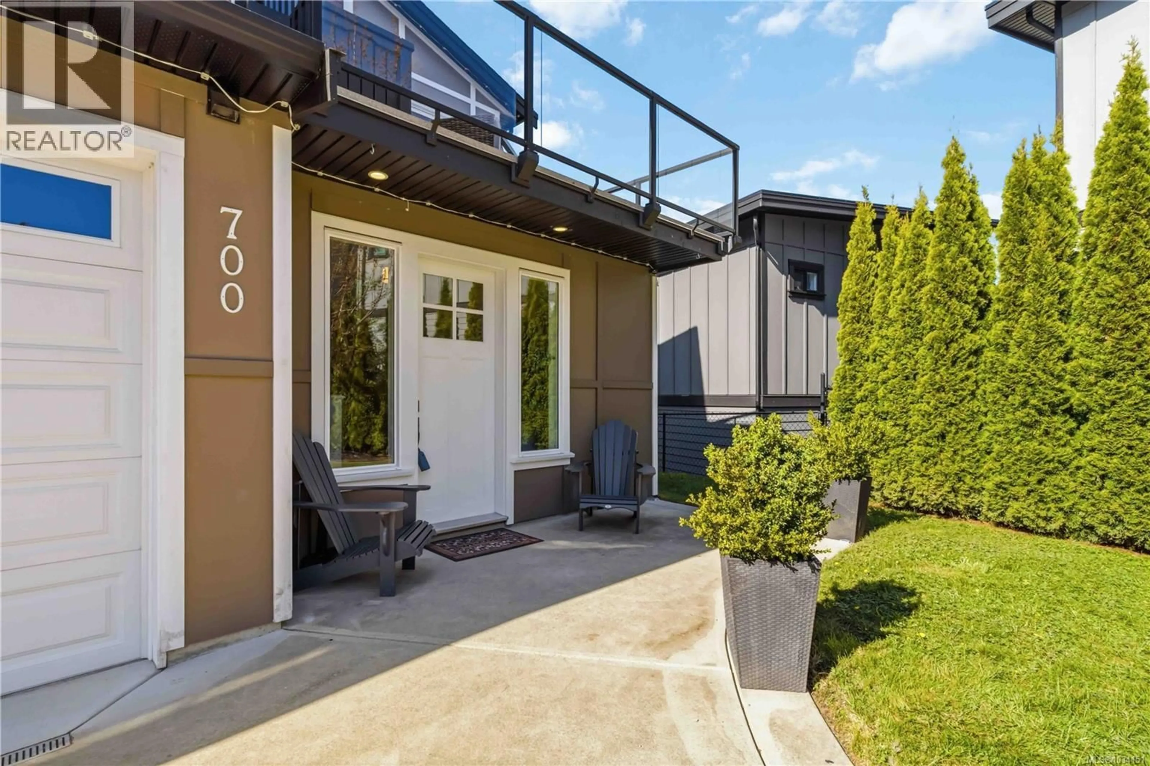 Patio, street for 700 DEMEL PLACE, Colwood British Columbia V9C3L6