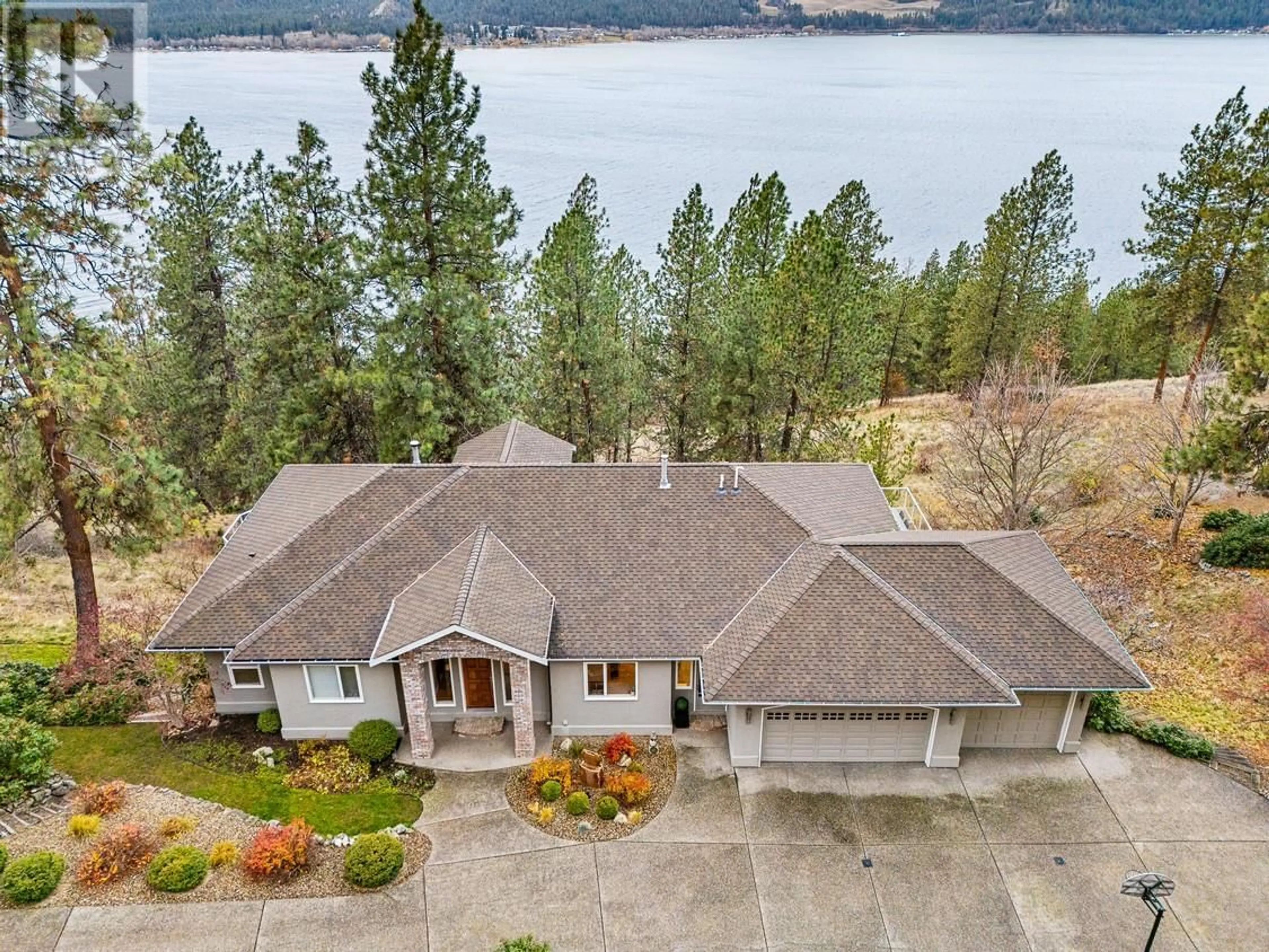 A pic from outside/outdoor area/front of a property/back of a property/a pic from drone, water/lake/river/ocean view for 23 - 9060 TRONSON ROAD, Vernon British Columbia V1H1E7