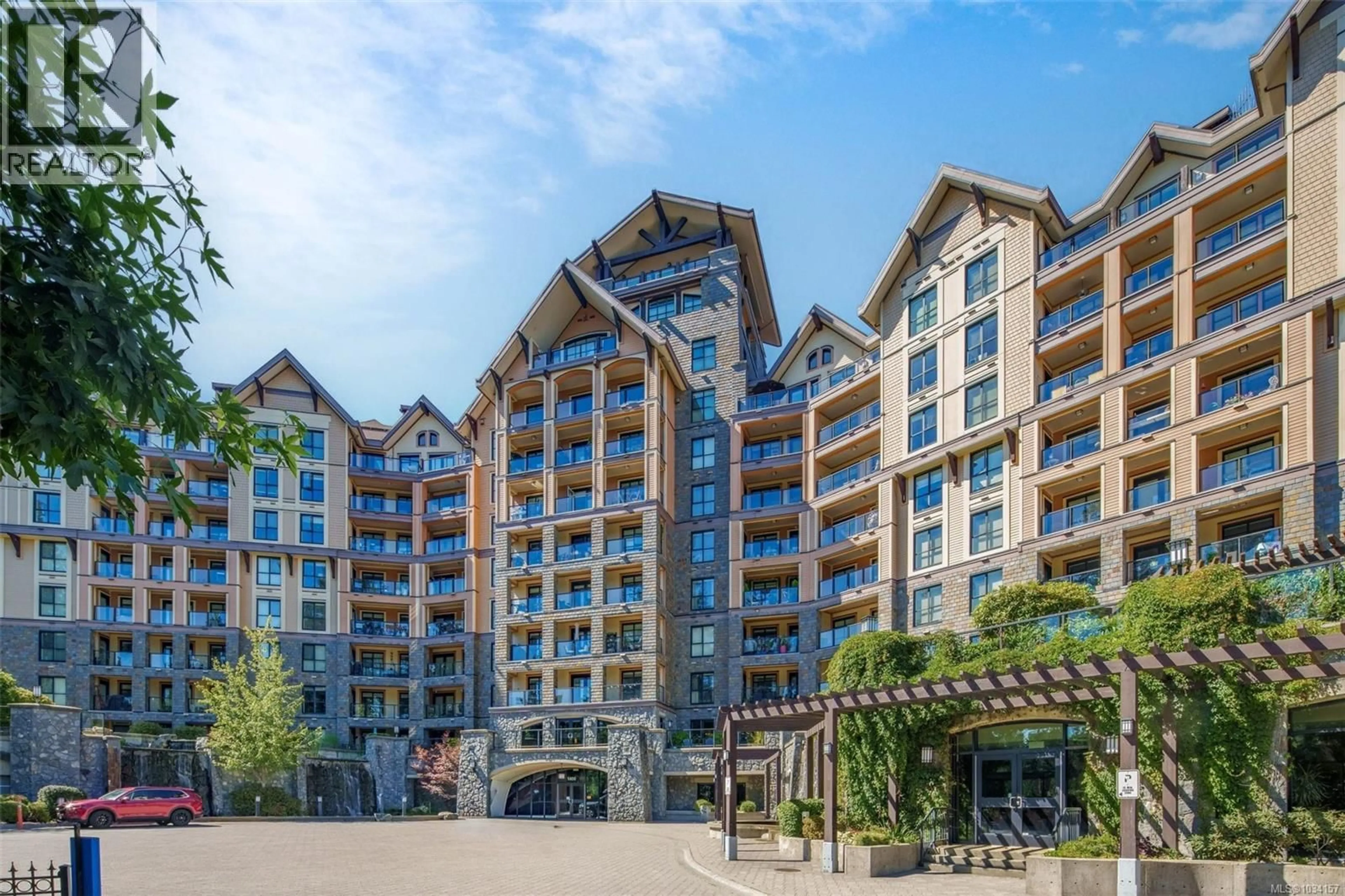Indoor foyer for 113 - 1400 LYNBURNE PLACE, Langford British Columbia V9B0A4